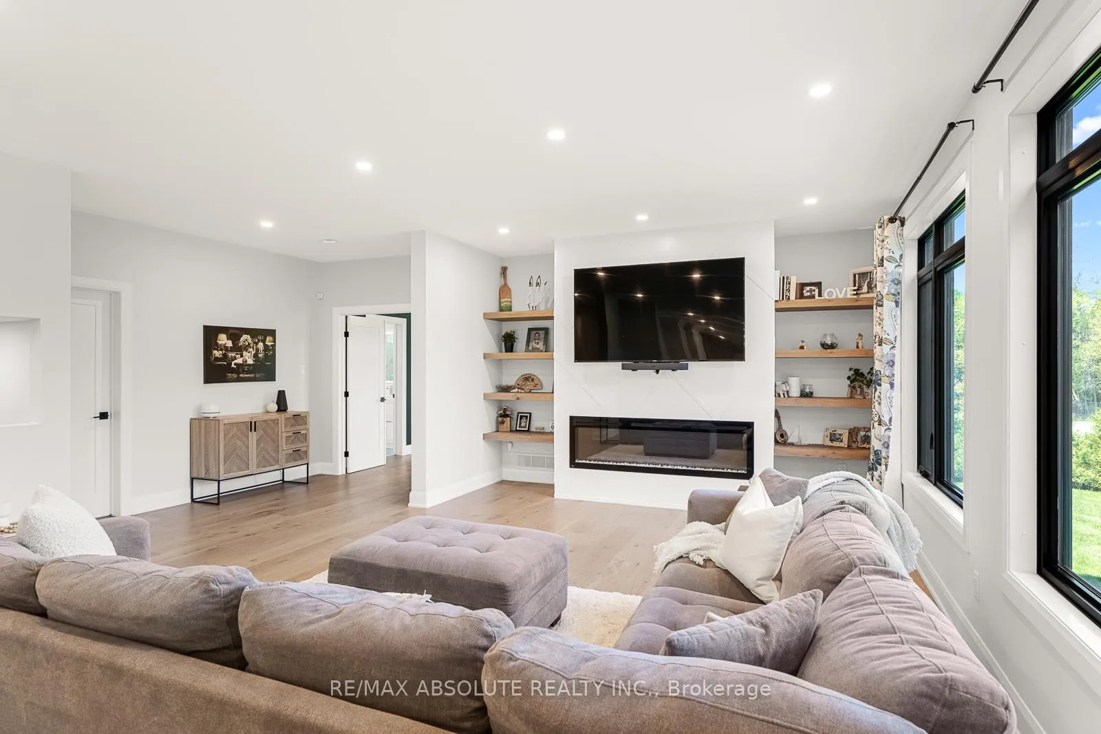 Photo 13 of 108 Westar Farm Way, Ottawa, Remainder of Stittsville & Area — HOMEH