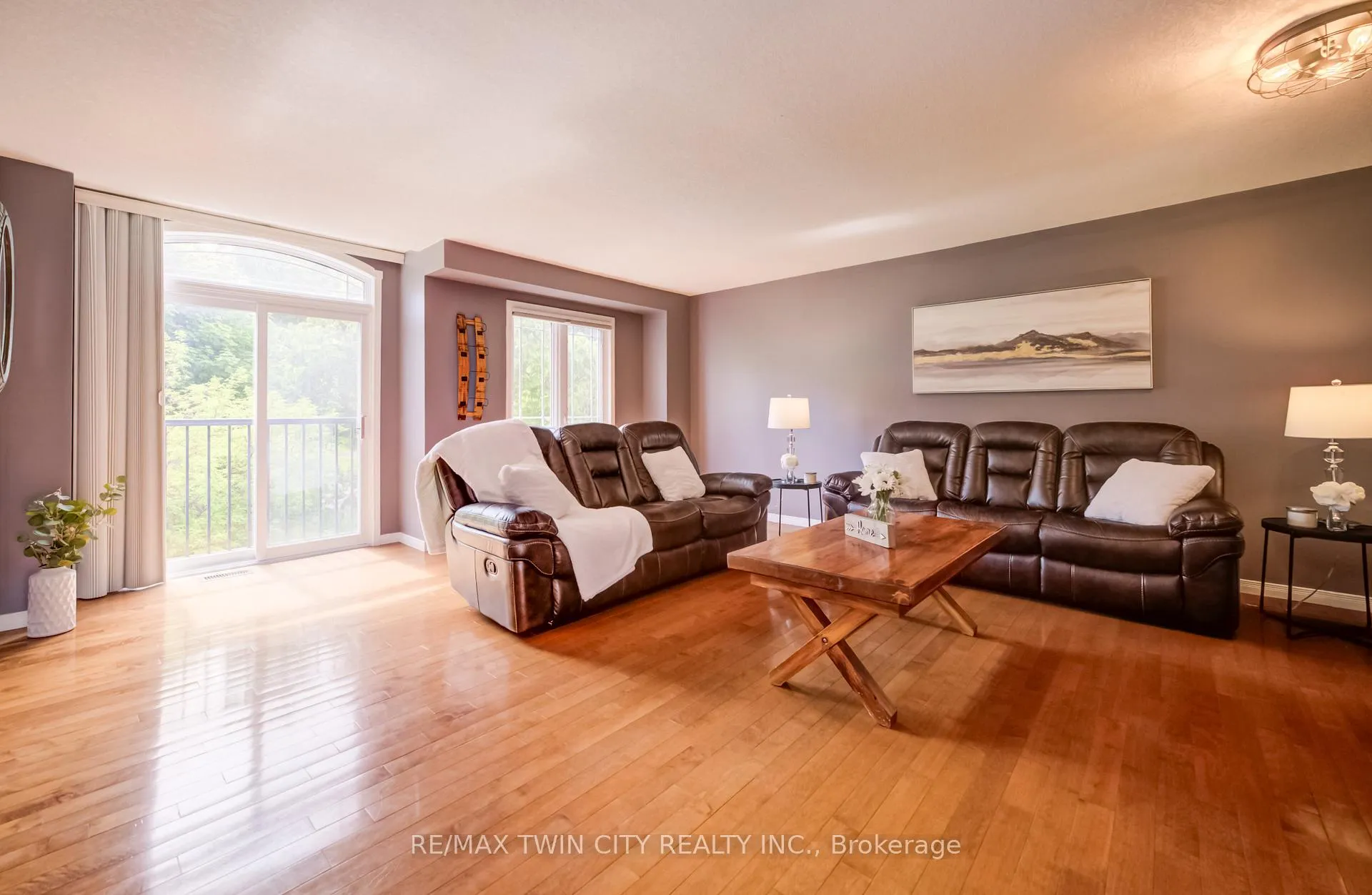 Photo 9 of 35 Grosvenor Lane, Cambridge, East Galt — HOMEH