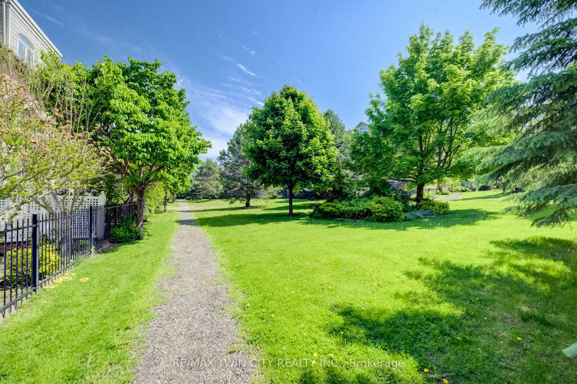 Photo 35 of 35 Grosvenor Lane, Cambridge, East Galt — HOMEH
