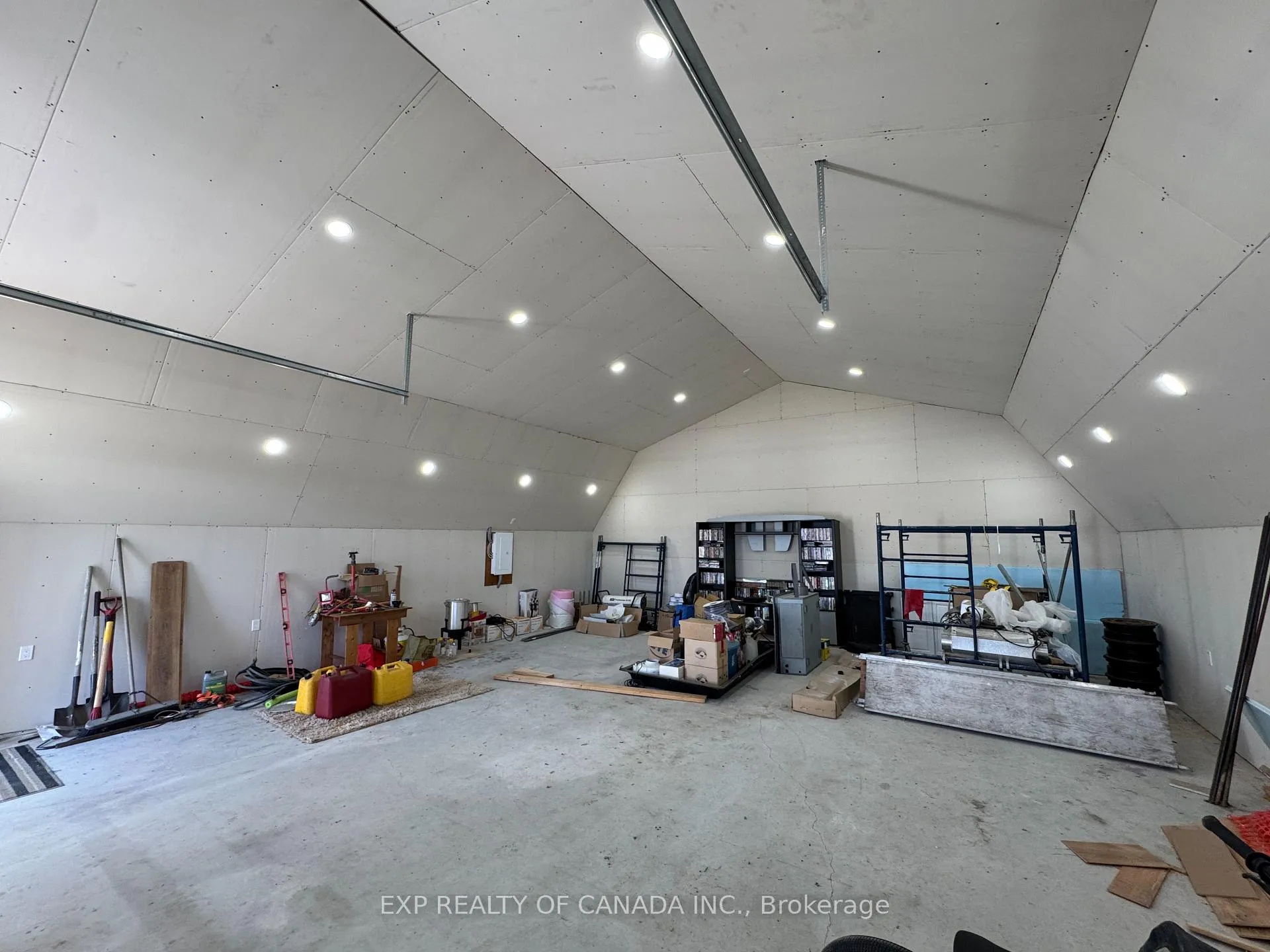 Photo 9 of 107 Moore Street, Timmins, SP - Main Area — HOMEH