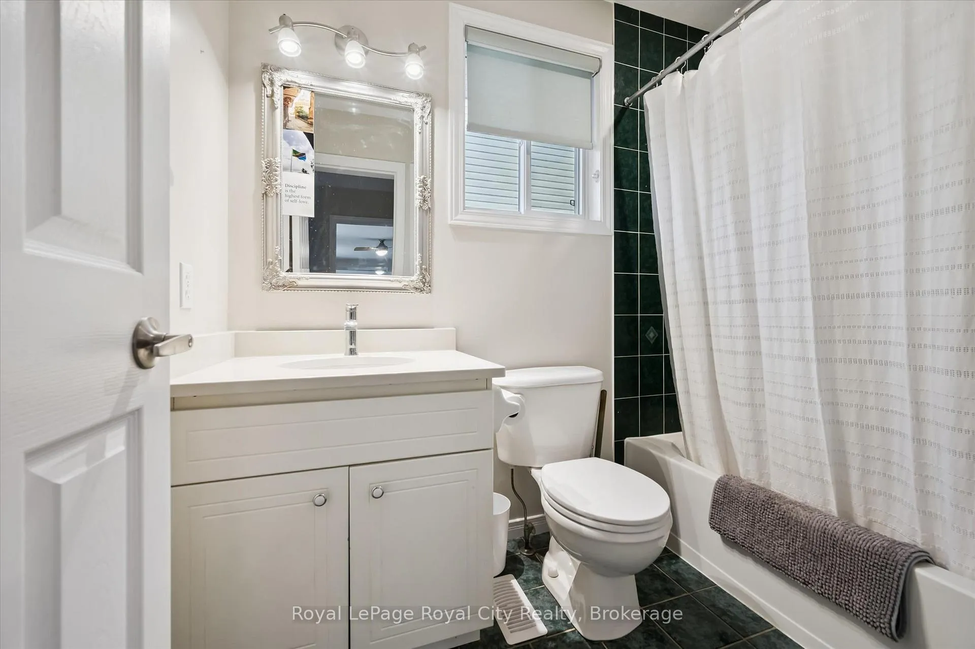 Photo 21 of 45 Borland Drive, Guelph, Clairfields/Hanlon Business Park — HOMEH