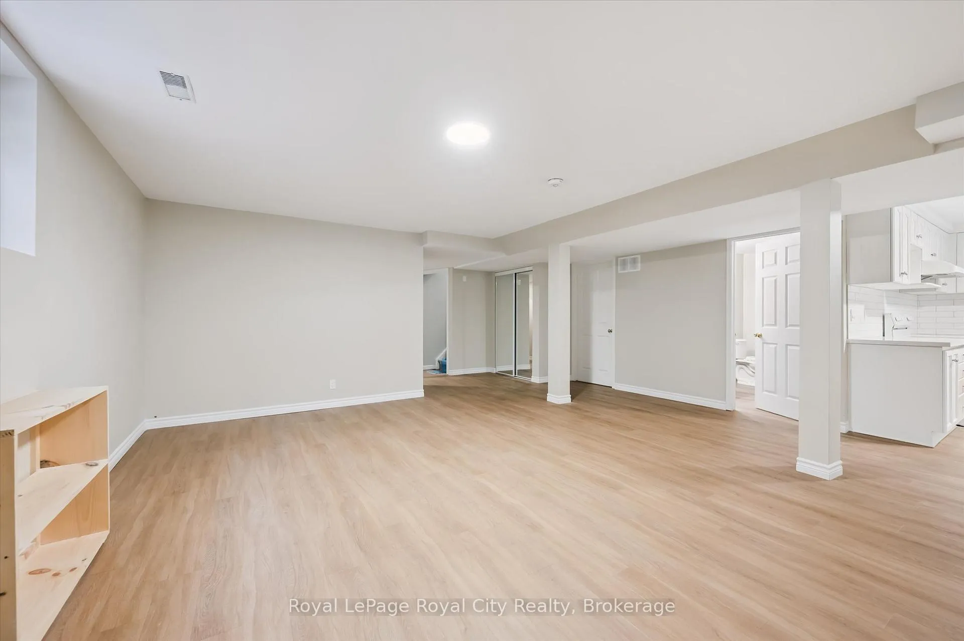 Photo 29 of 45 Borland Drive, Guelph, Clairfields/Hanlon Business Park — HOMEH