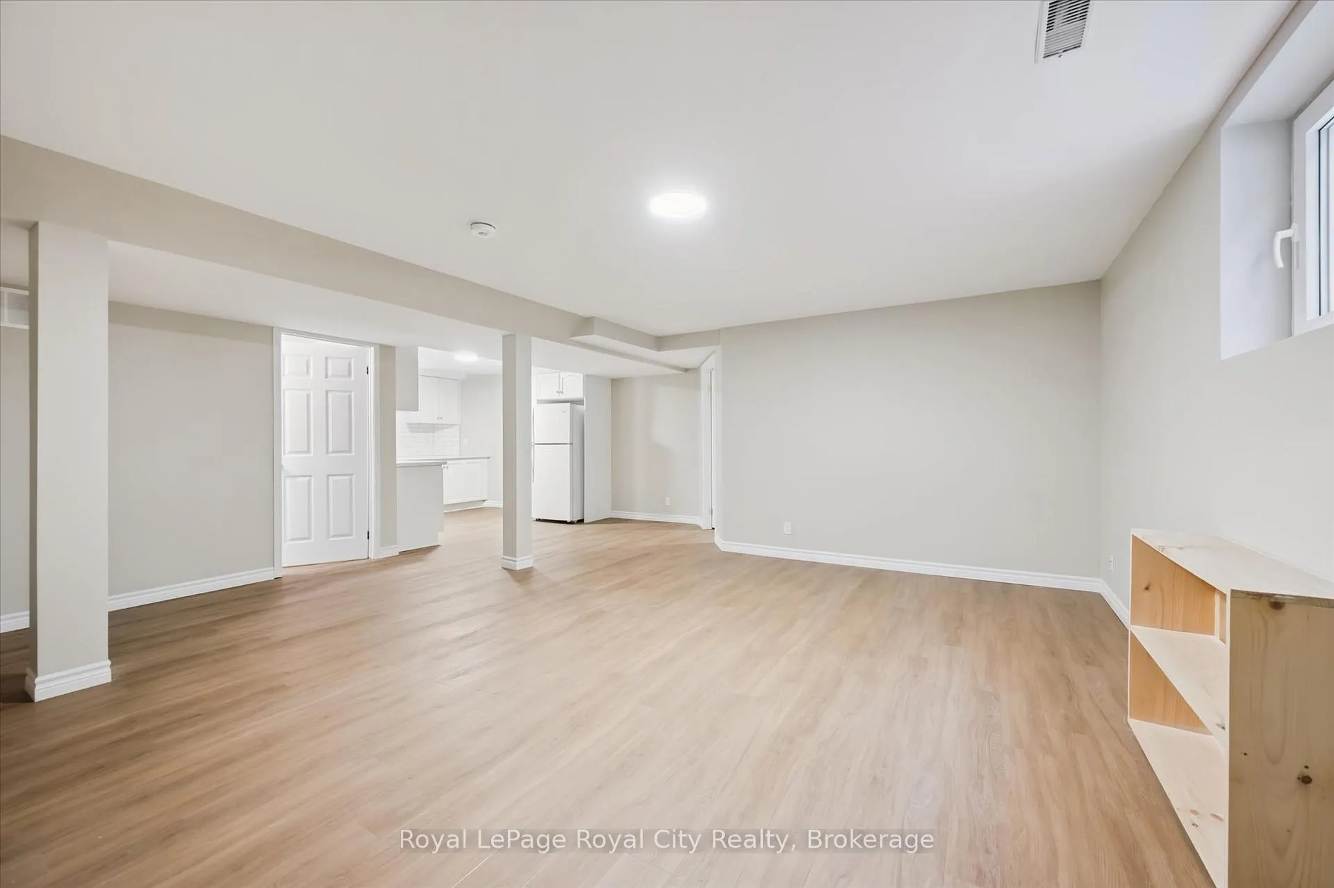 Photo 32 of 45 Borland Drive, Guelph, Clairfields/Hanlon Business Park — HOMEH