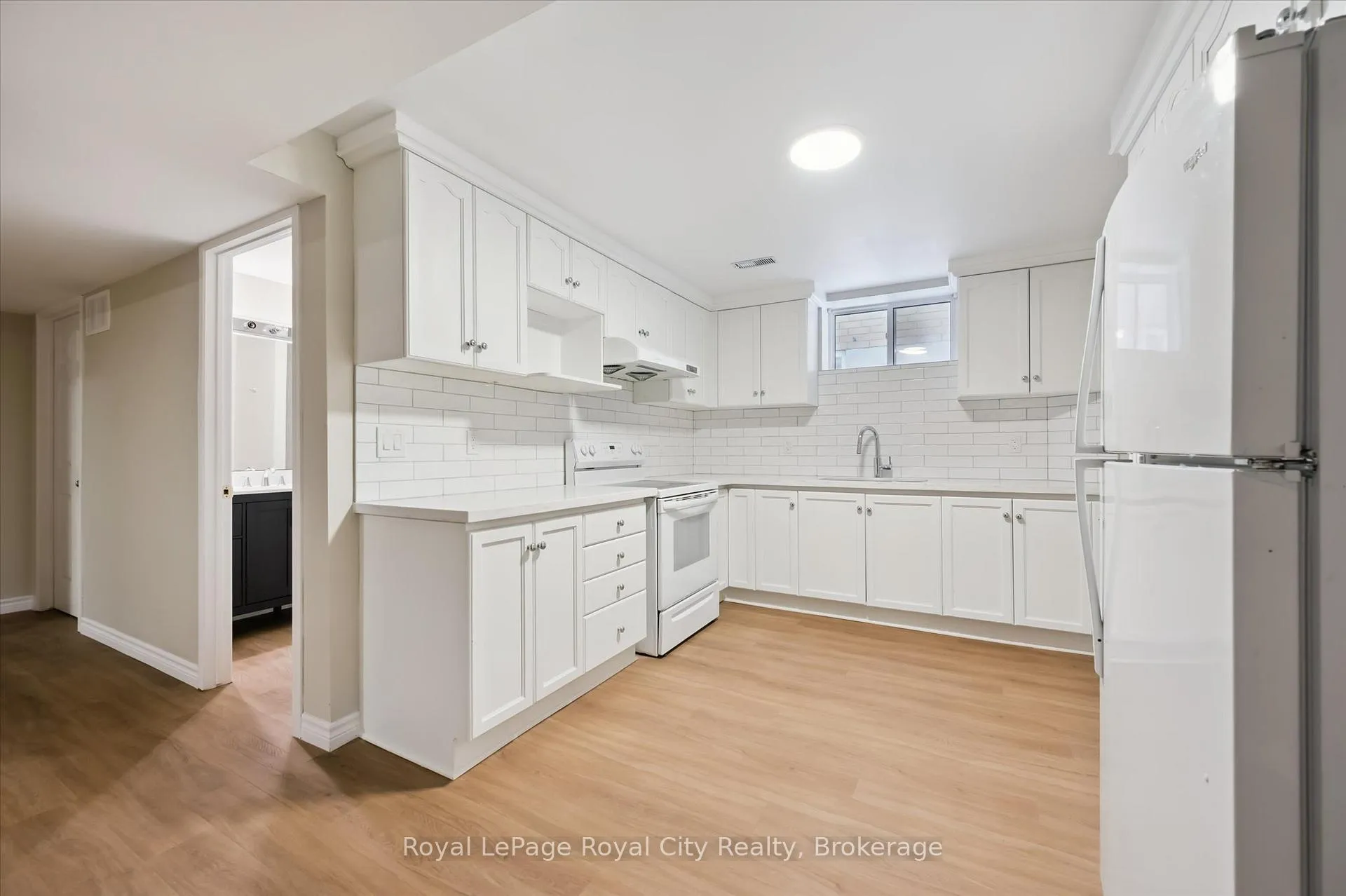 Photo 33 of 45 Borland Drive, Guelph, Clairfields/Hanlon Business Park — HOMEH