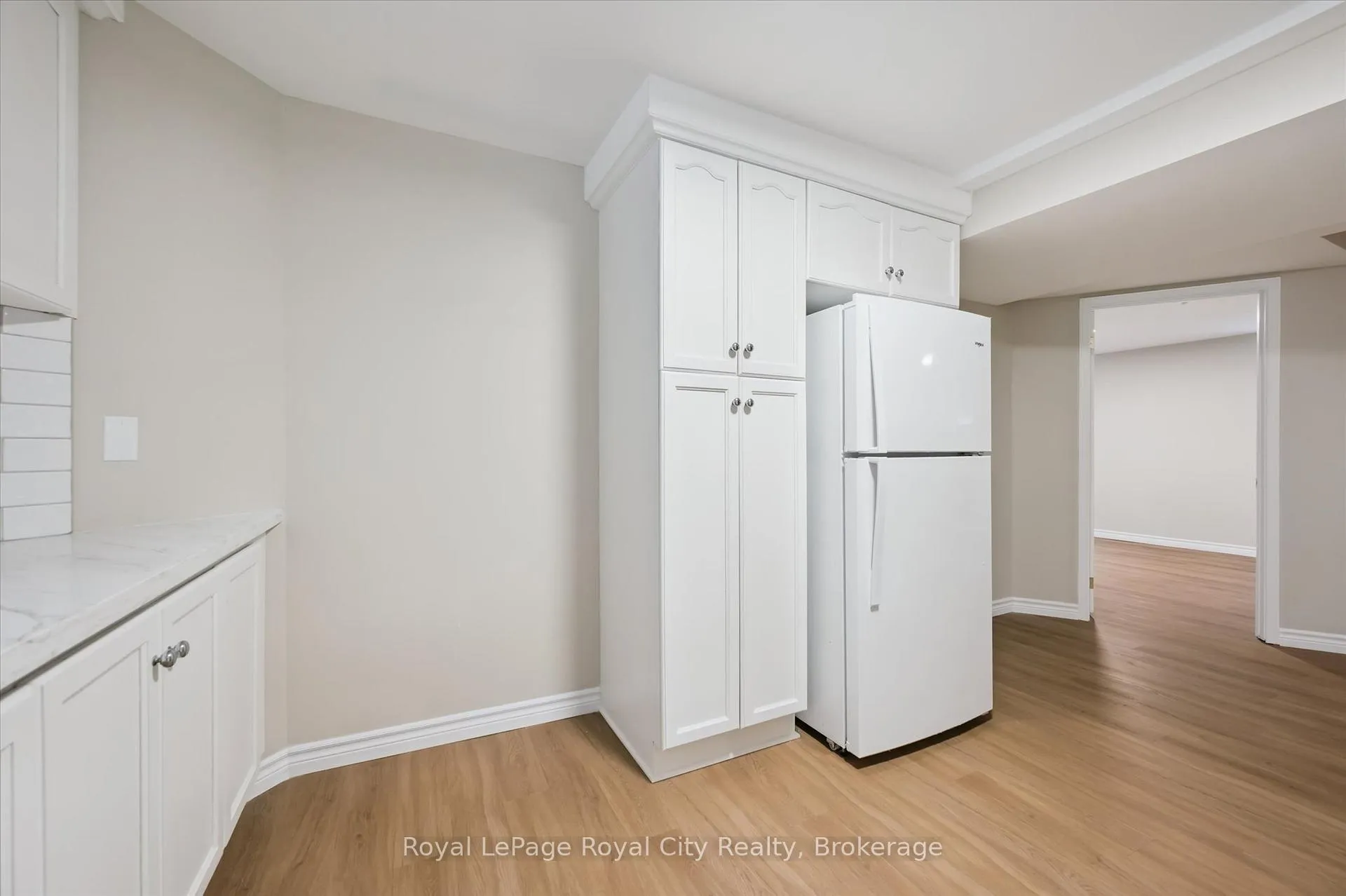 Photo 34 of 45 Borland Drive, Guelph, Clairfields/Hanlon Business Park — HOMEH