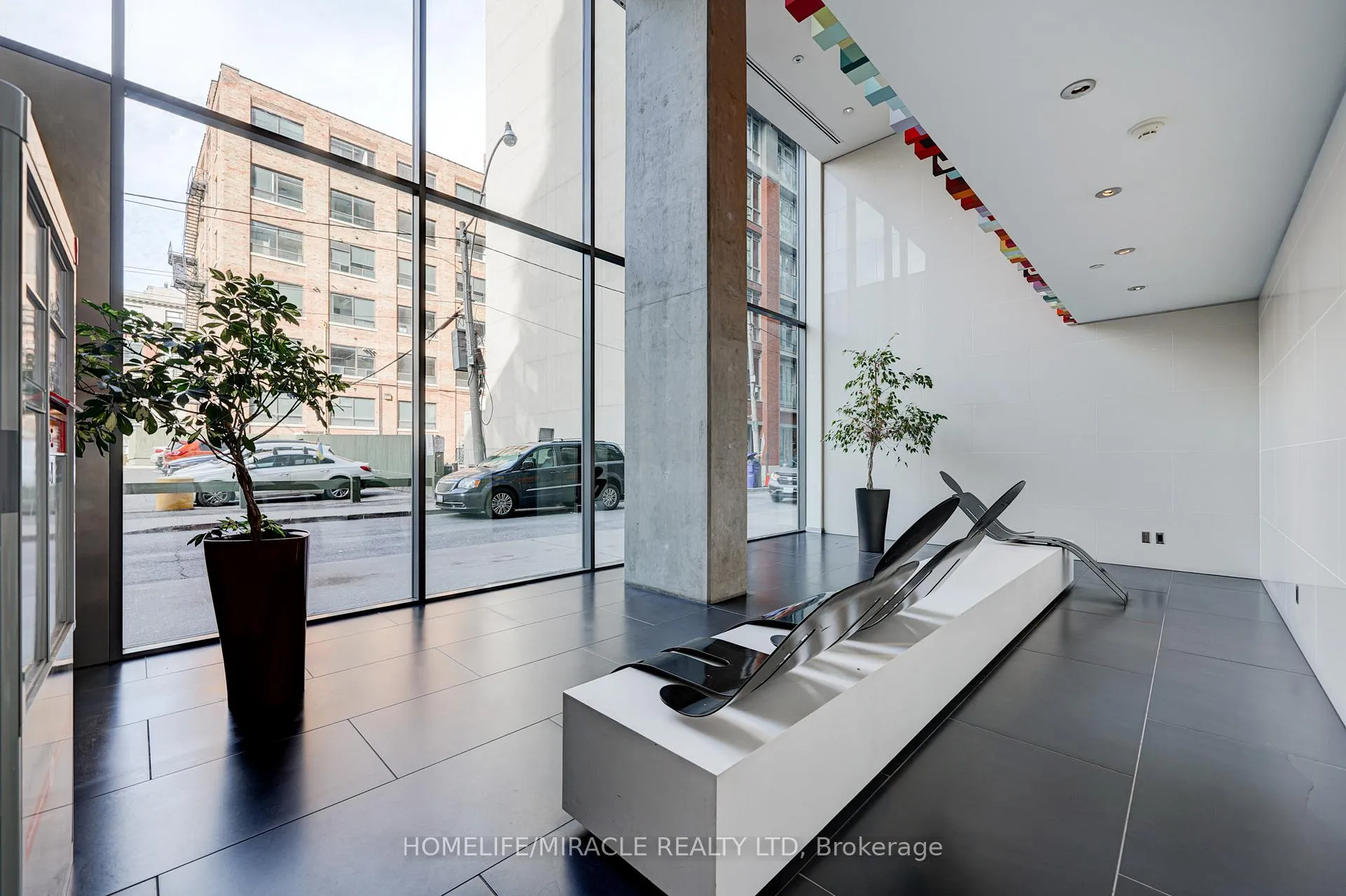 Photo 3 of Unit 701, 25 Oxley Street, Toronto, Waterfront Communities — HOMEH