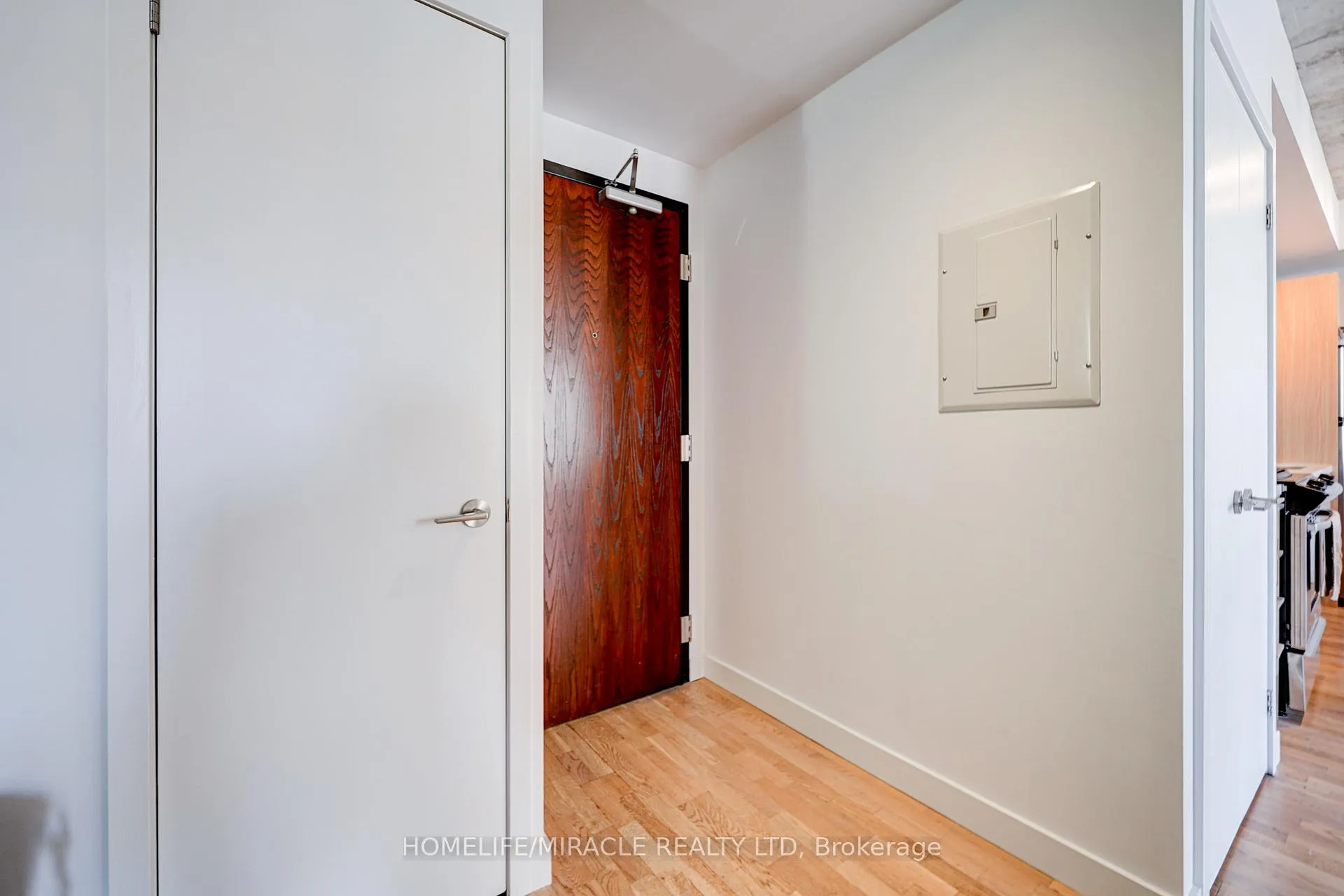 Photo 9 of Unit 701, 25 Oxley Street, Toronto, Waterfront Communities — HOMEH