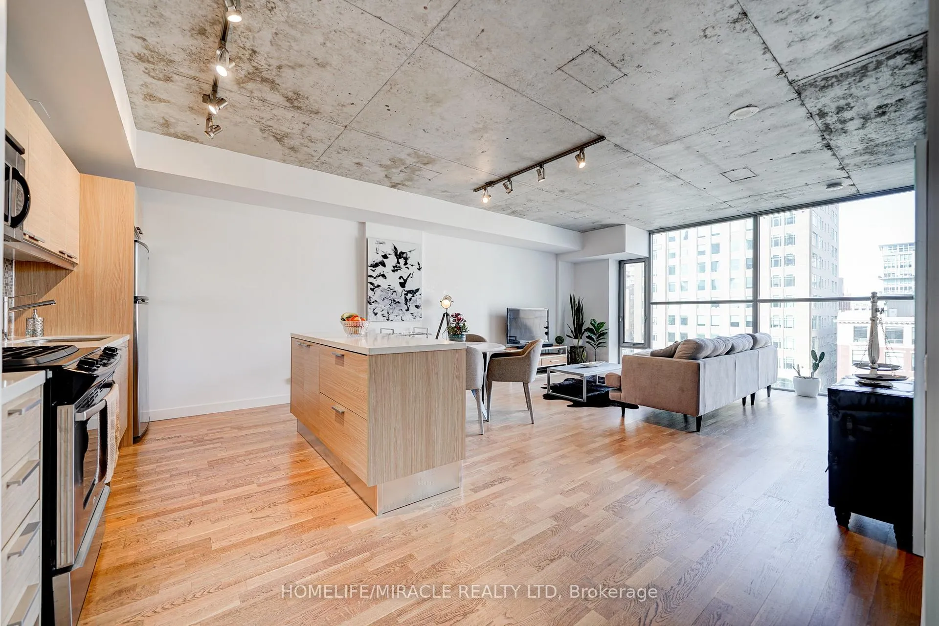 Photo 15 of Unit 701, 25 Oxley Street, Toronto, Waterfront Communities — HOMEH