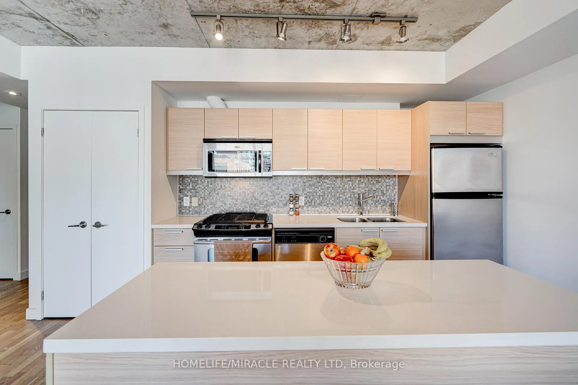 Photo 18 of Unit 701, 25 Oxley Street, Toronto, Waterfront Communities — HOMEH