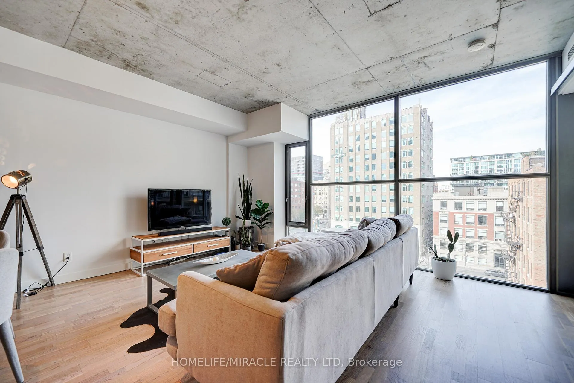 Photo 26 of Unit 701, 25 Oxley Street, Toronto, Waterfront Communities — HOMEH