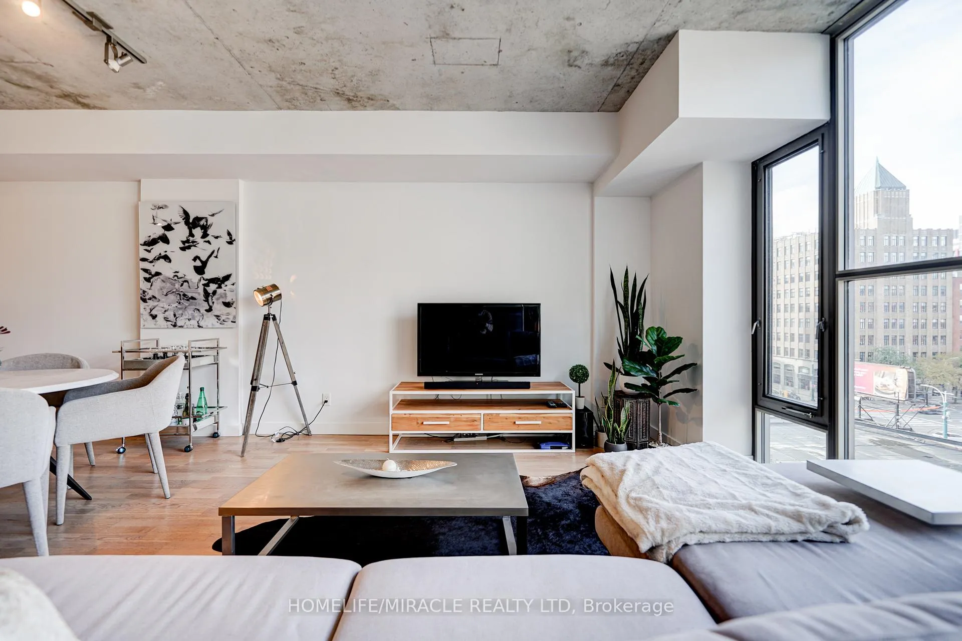 Photo 28 of Unit 701, 25 Oxley Street, Toronto, Waterfront Communities — HOMEH