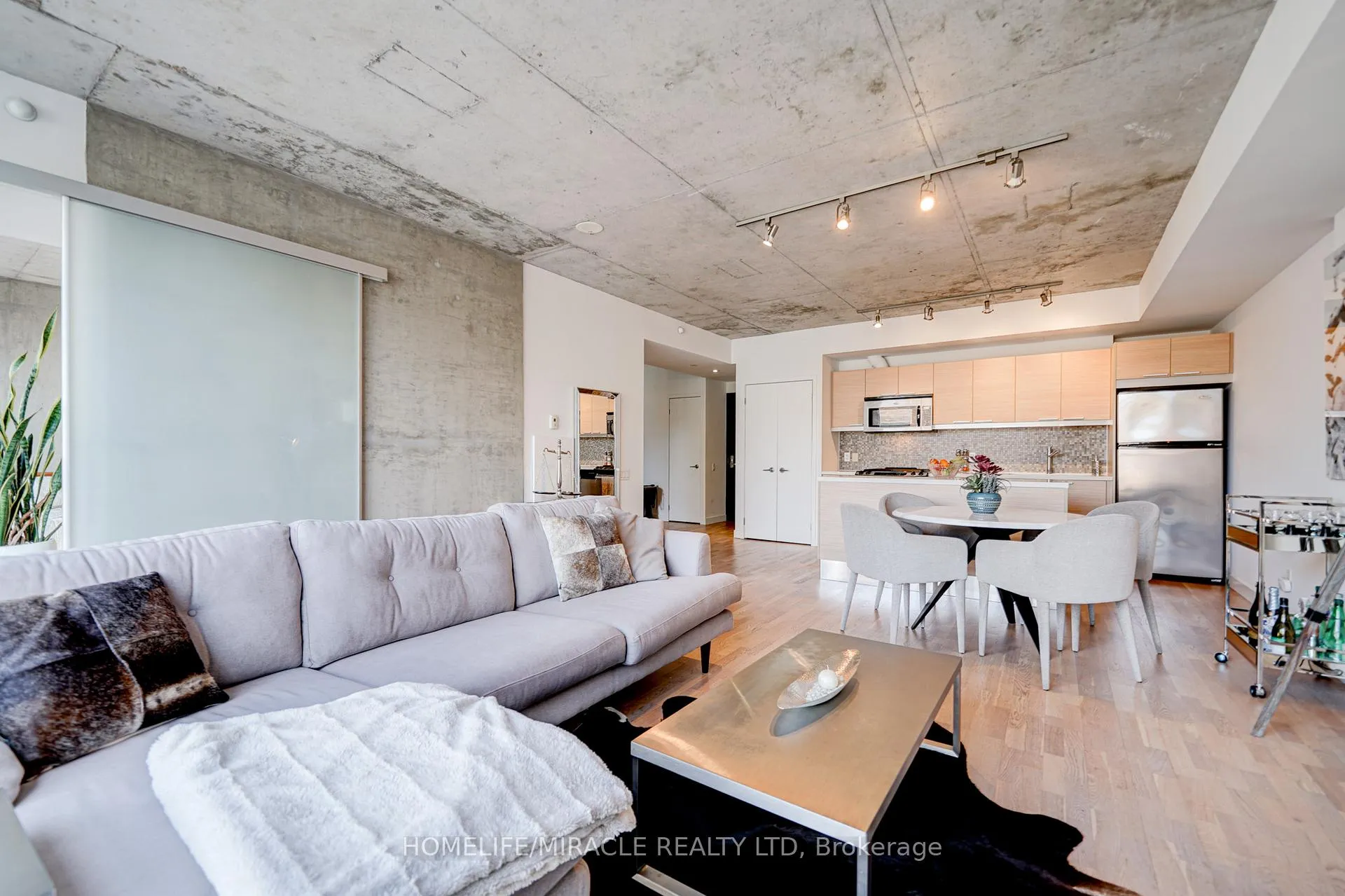 Photo 29 of Unit 701, 25 Oxley Street, Toronto, Waterfront Communities — HOMEH