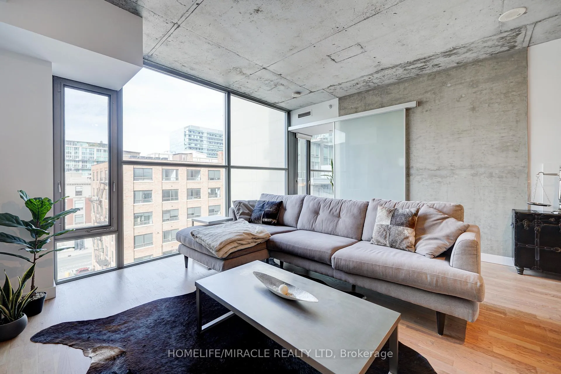 Photo 30 of Unit 701, 25 Oxley Street, Toronto, Waterfront Communities — HOMEH