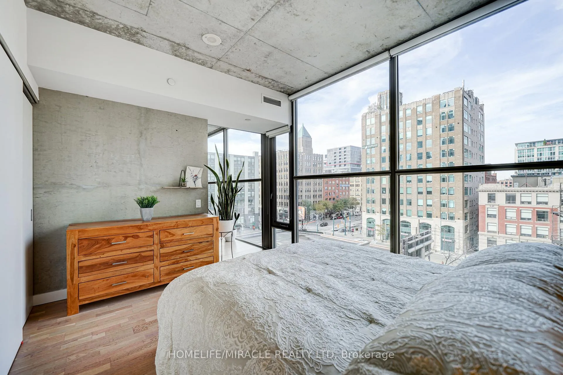Photo 35 of Unit 701, 25 Oxley Street, Toronto, Waterfront Communities — HOMEH