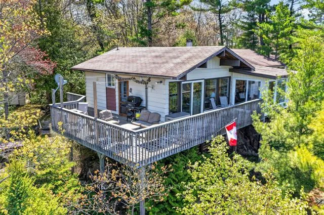 Photo 3 of 29 Ginn-Beach Drive, The Archipelago, Archipelago North — HOMEH