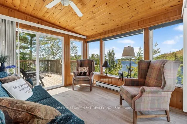 Photo 14 of 29 Ginn-Beach Drive, The Archipelago, Archipelago North — HOMEH