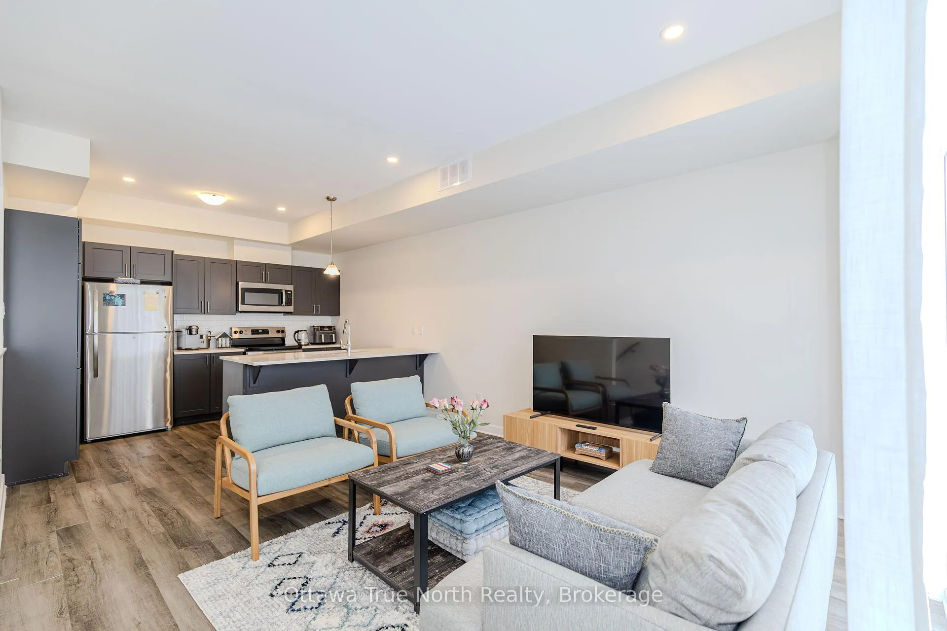 Photo 8 of 53 Wicket Private, Ottawa, Kanata - Emerald Meadows/Trailwest — HOMEH