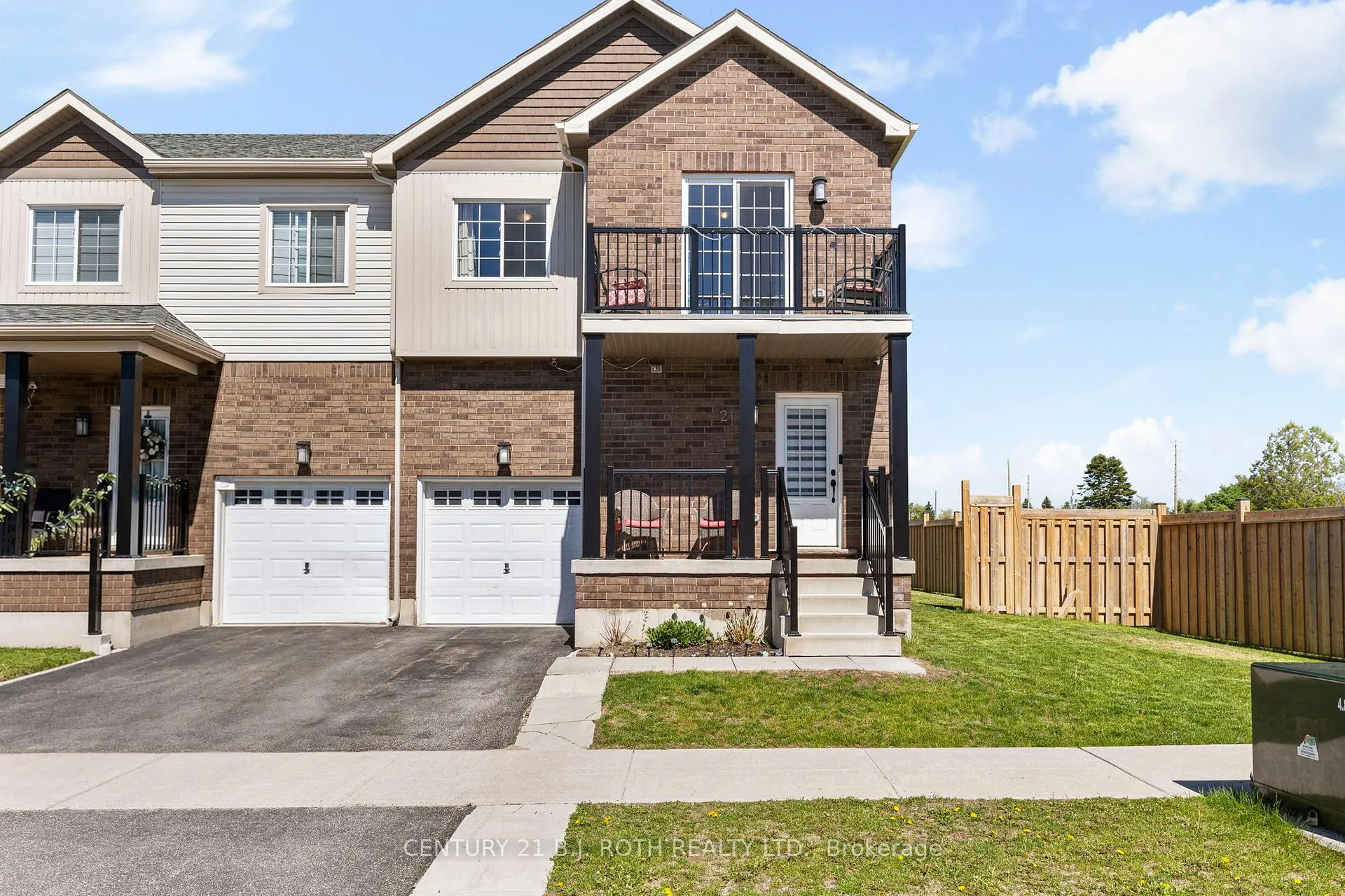 Photo 1 of 21 Brown Bear Street, Barrie, Holly — HOMEH