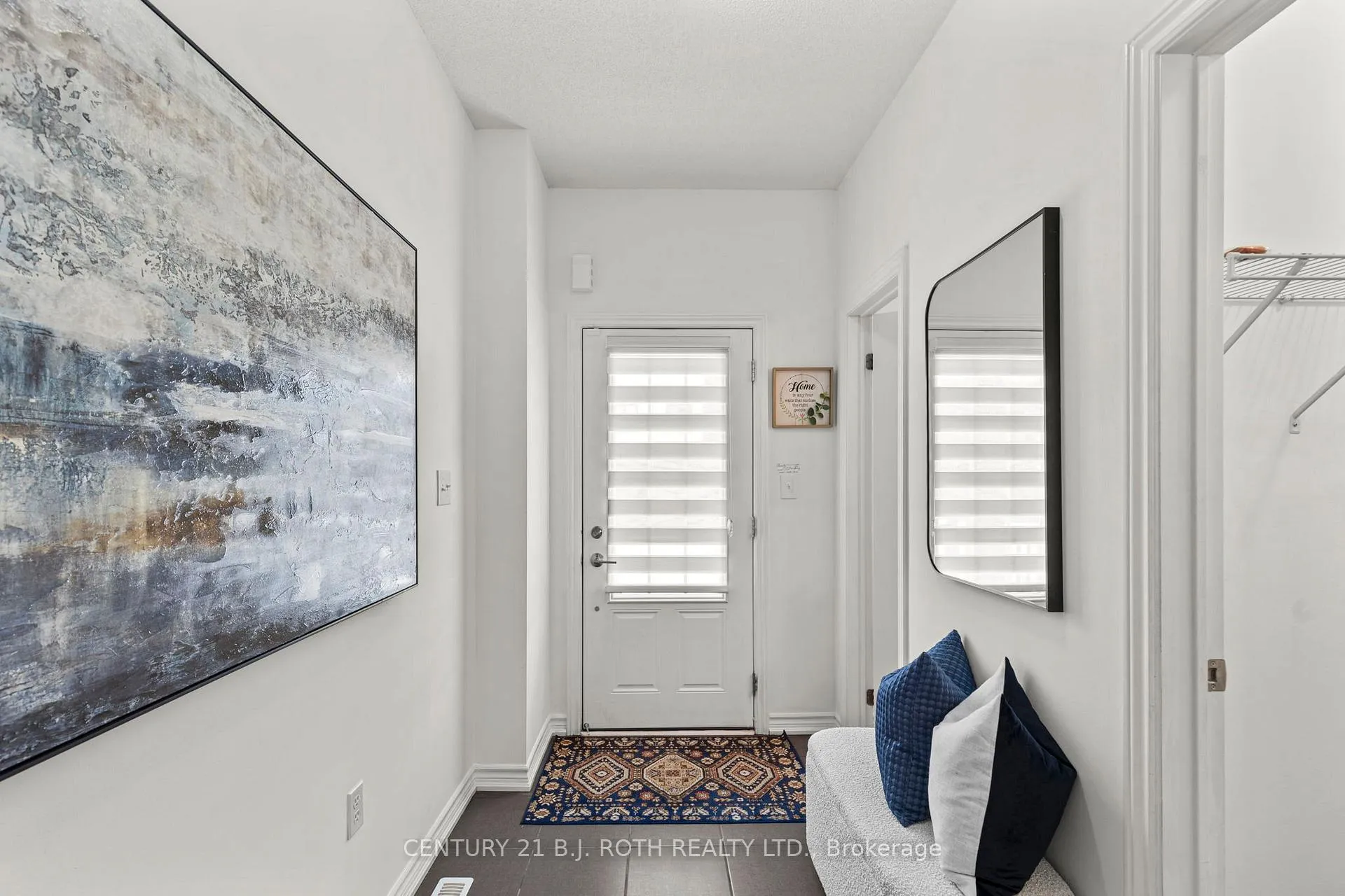 Photo 3 of 21 Brown Bear Street, Barrie, Holly — HOMEH