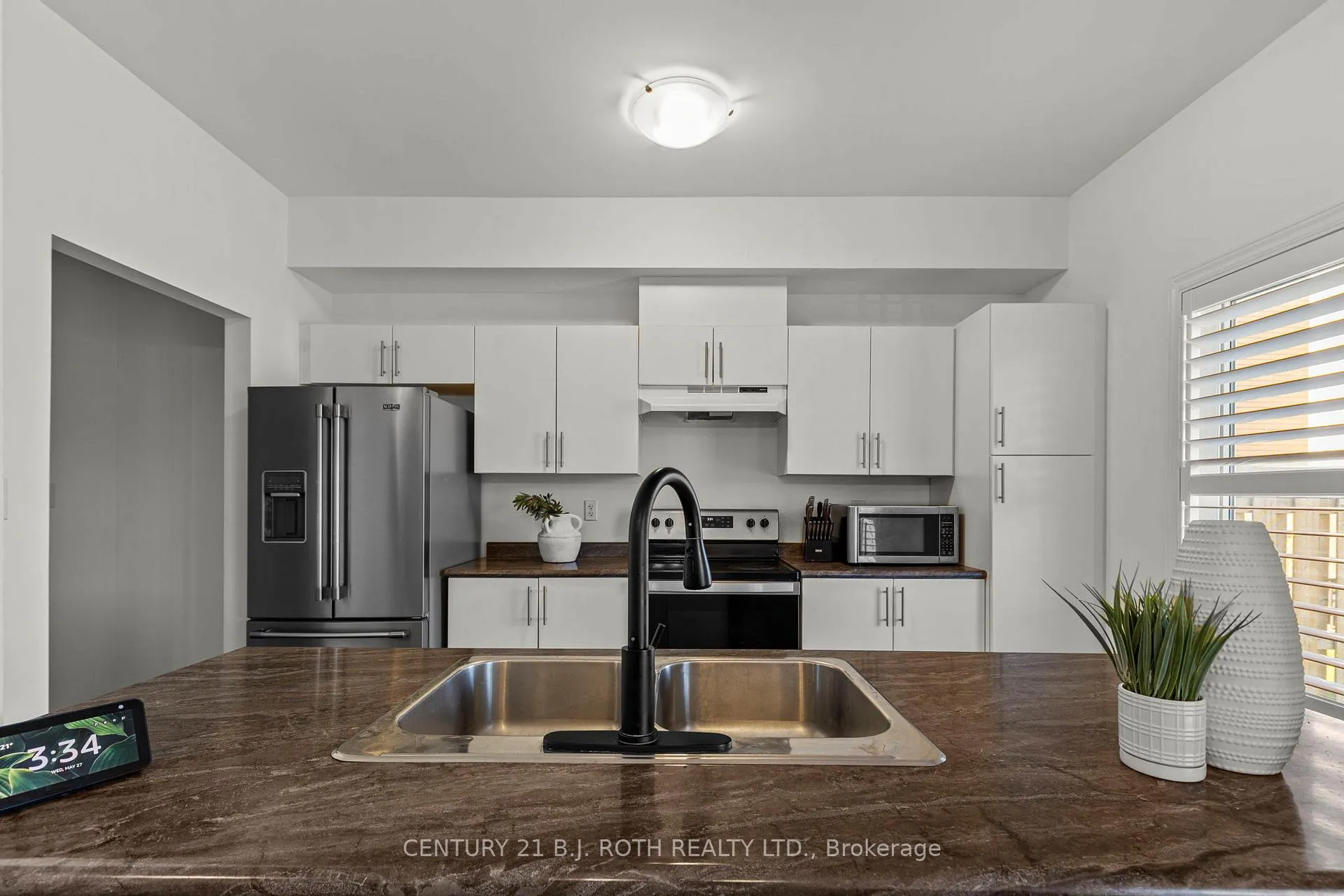 Photo 10 of 21 Brown Bear Street, Barrie, Holly — HOMEH