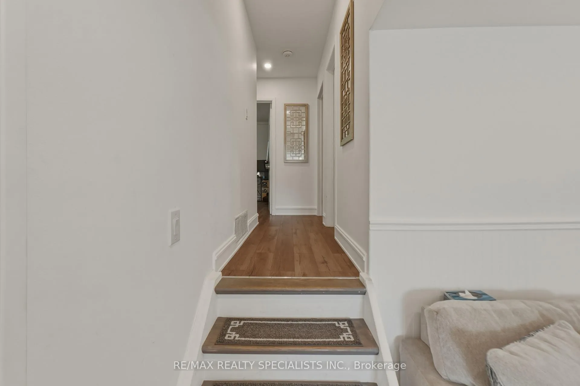 Photo 24 of 34 Alphonsus Court, New Tecumseth, Tottenham — HOMEH