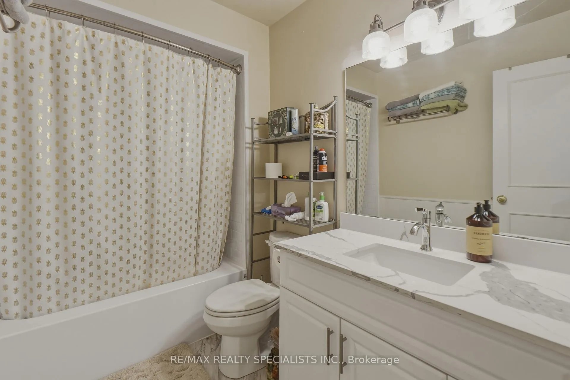 Photo 25 of 34 Alphonsus Court, New Tecumseth, Tottenham — HOMEH