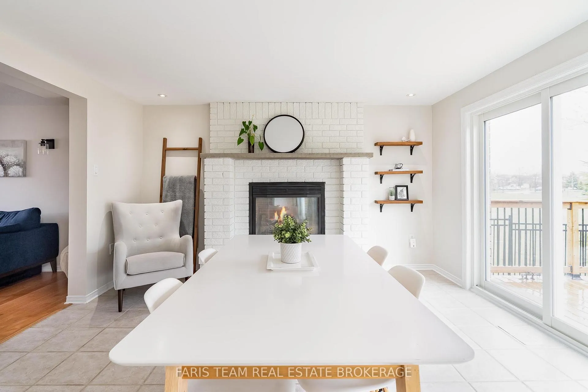 Photo 12 of 409 Anne Street N, Barrie, West Bayfield — HOMEH