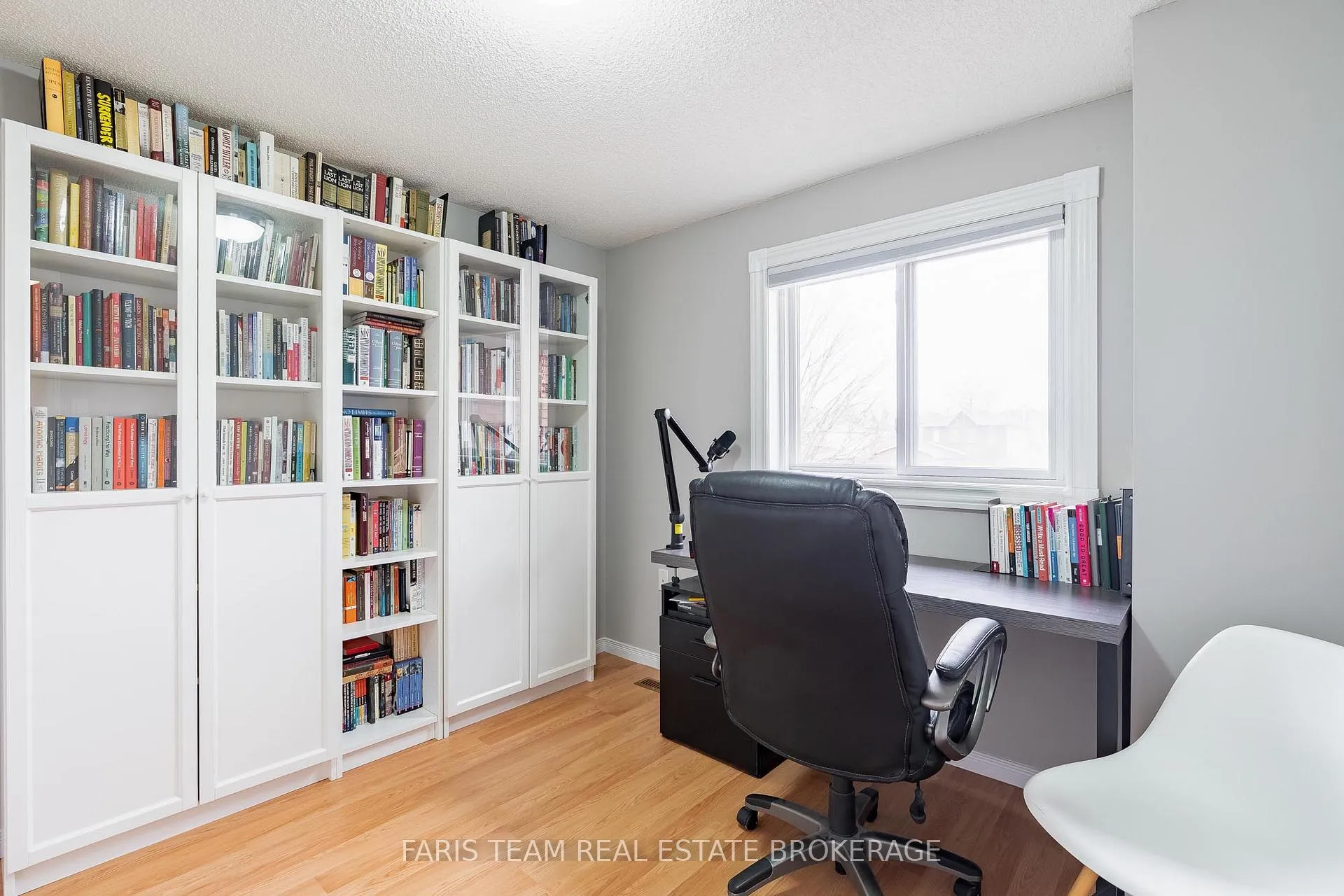 Photo 27 of 409 Anne Street N, Barrie, West Bayfield — HOMEH