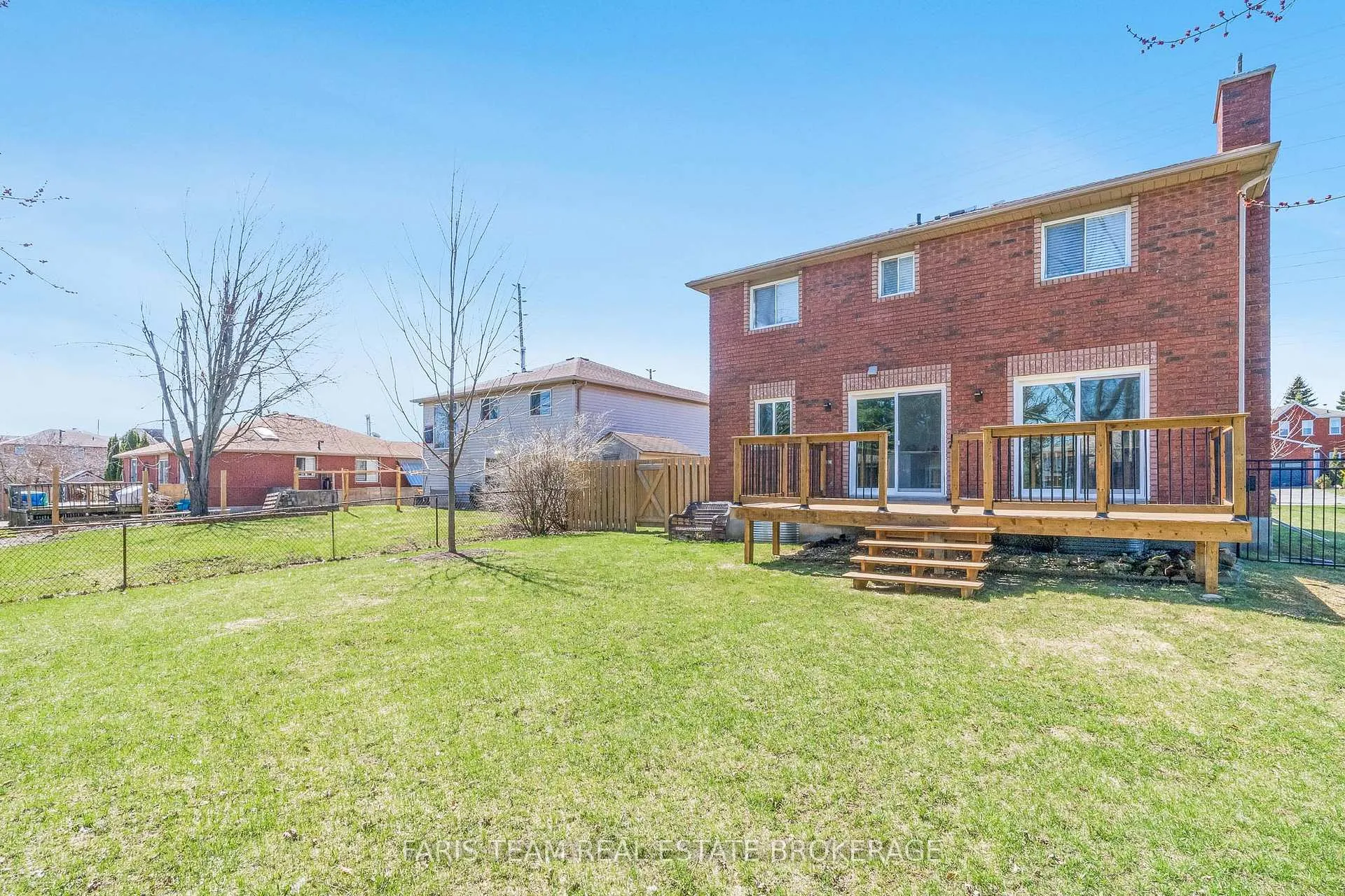 Photo 43 of 409 Anne Street N, Barrie, West Bayfield — HOMEH