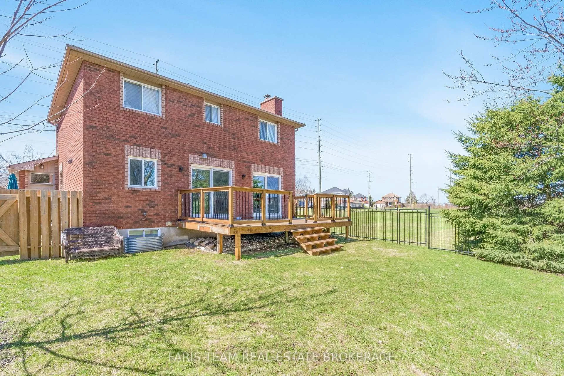 Photo 45 of 409 Anne Street N, Barrie, West Bayfield — HOMEH
