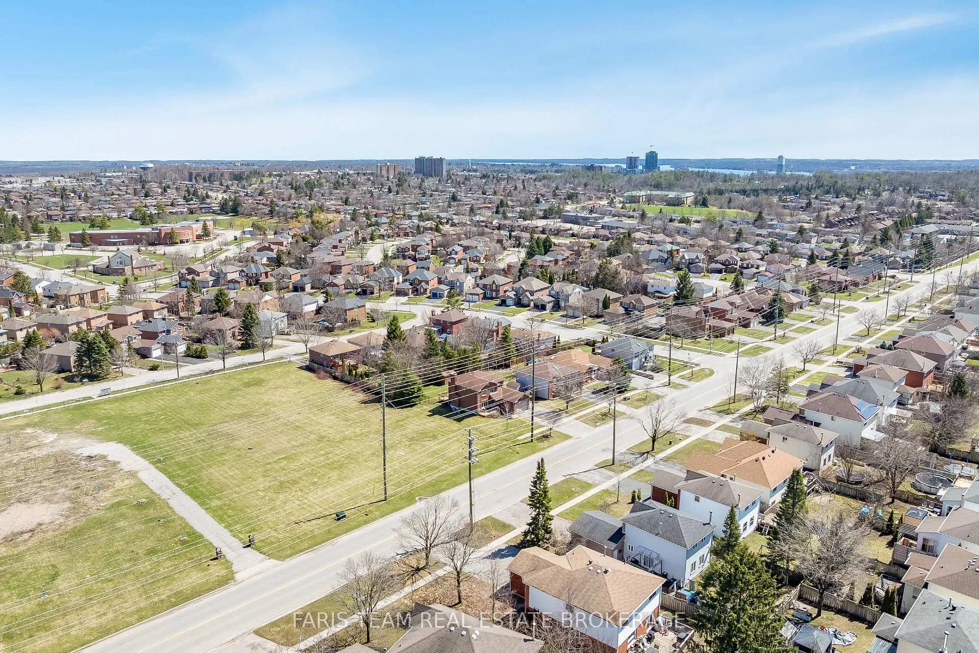 Photo 48 of 409 Anne Street N, Barrie, West Bayfield — HOMEH