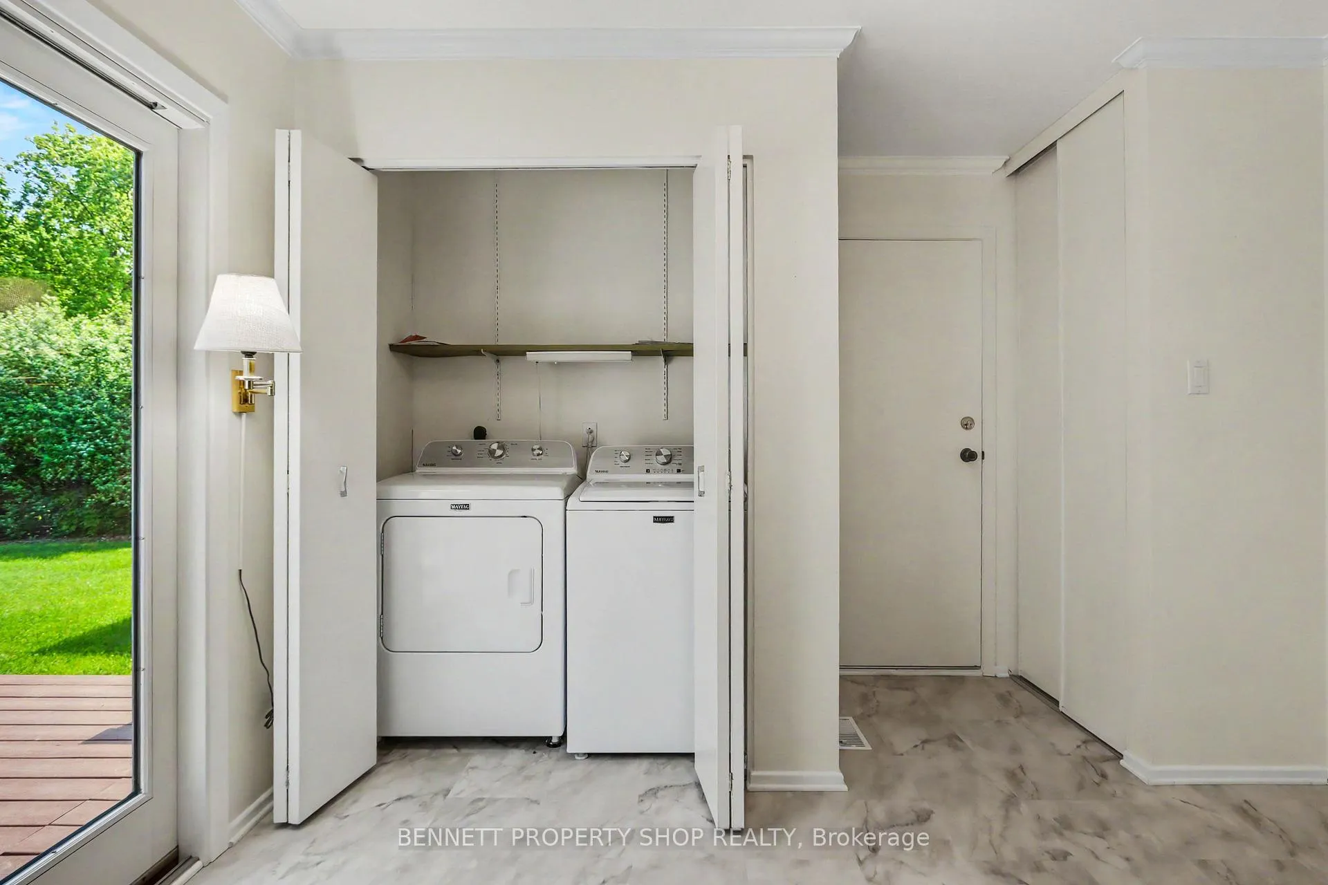 Photo 14 of 5449 Riverside Crescent, Ottawa, Manotick Long Island & Nicholls Island — HOMEH