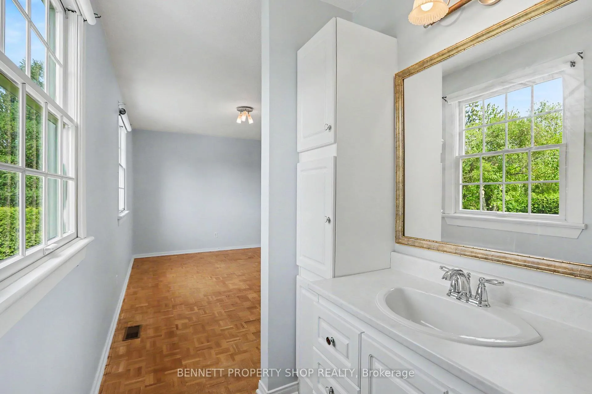 Photo 17 of 5449 Riverside Crescent, Ottawa, Manotick Long Island & Nicholls Island — HOMEH