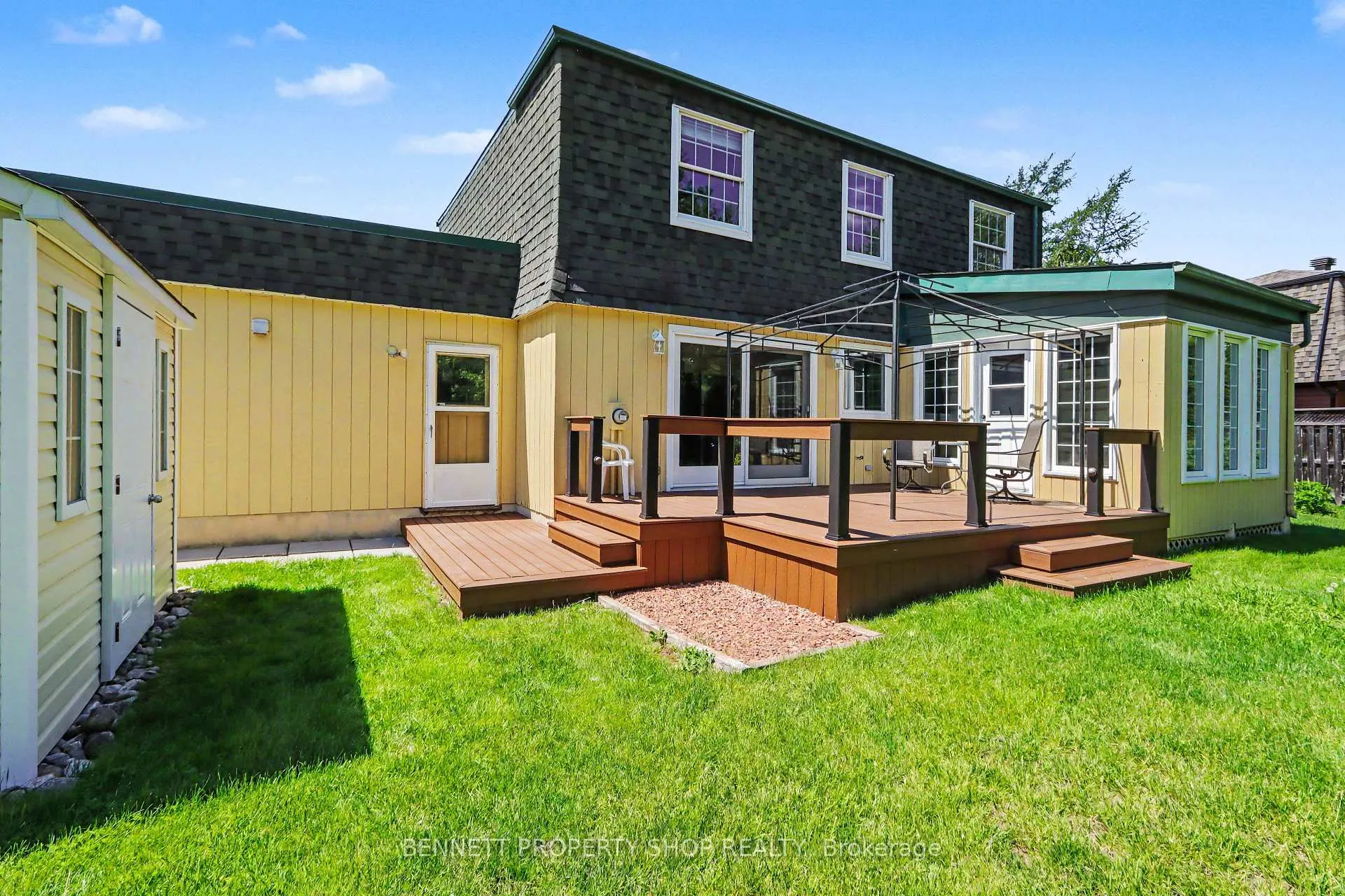 Photo 25 of 5449 Riverside Crescent, Ottawa, Manotick Long Island & Nicholls Island — HOMEH