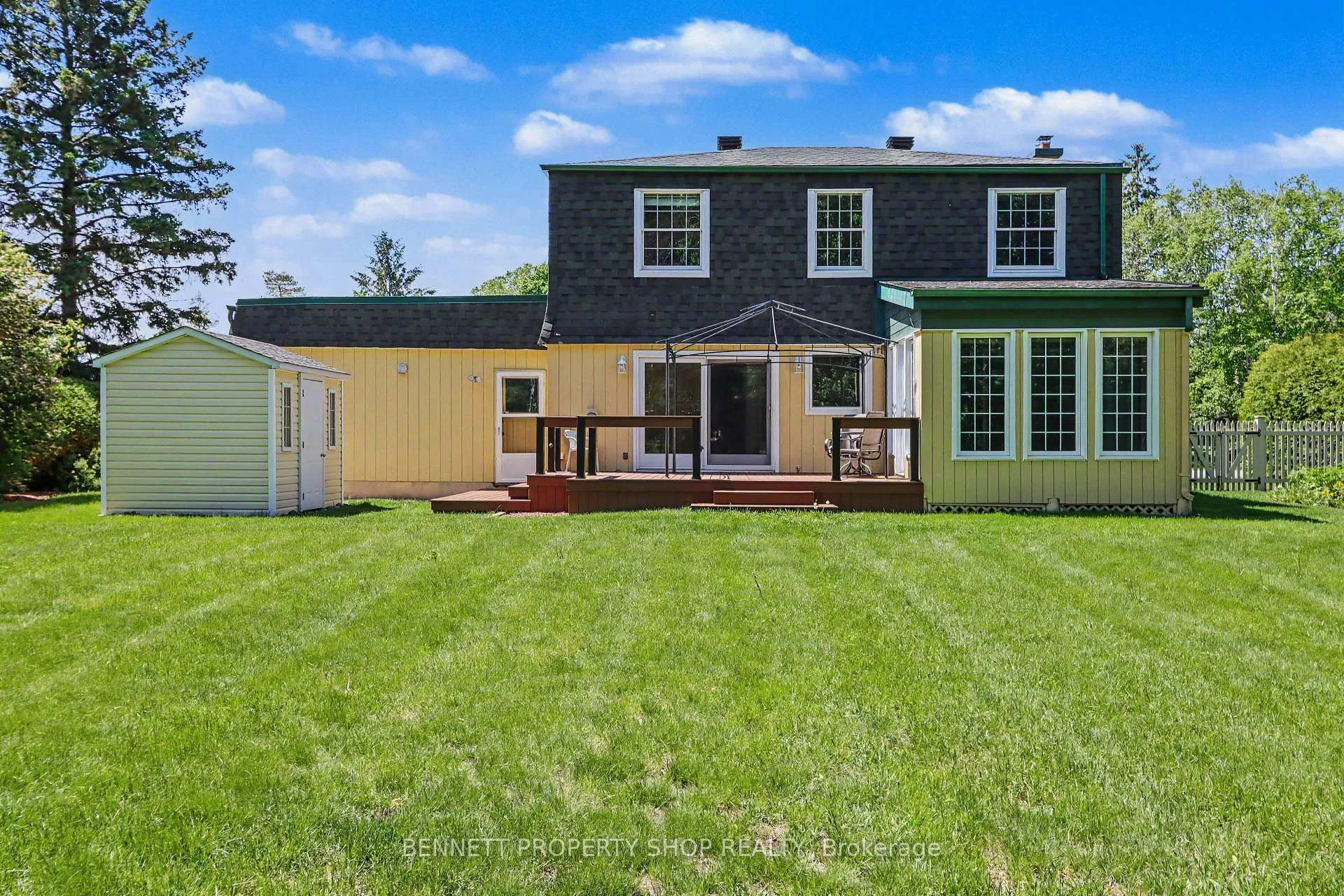 Photo 26 of 5449 Riverside Crescent, Ottawa, Manotick Long Island & Nicholls Island — HOMEH