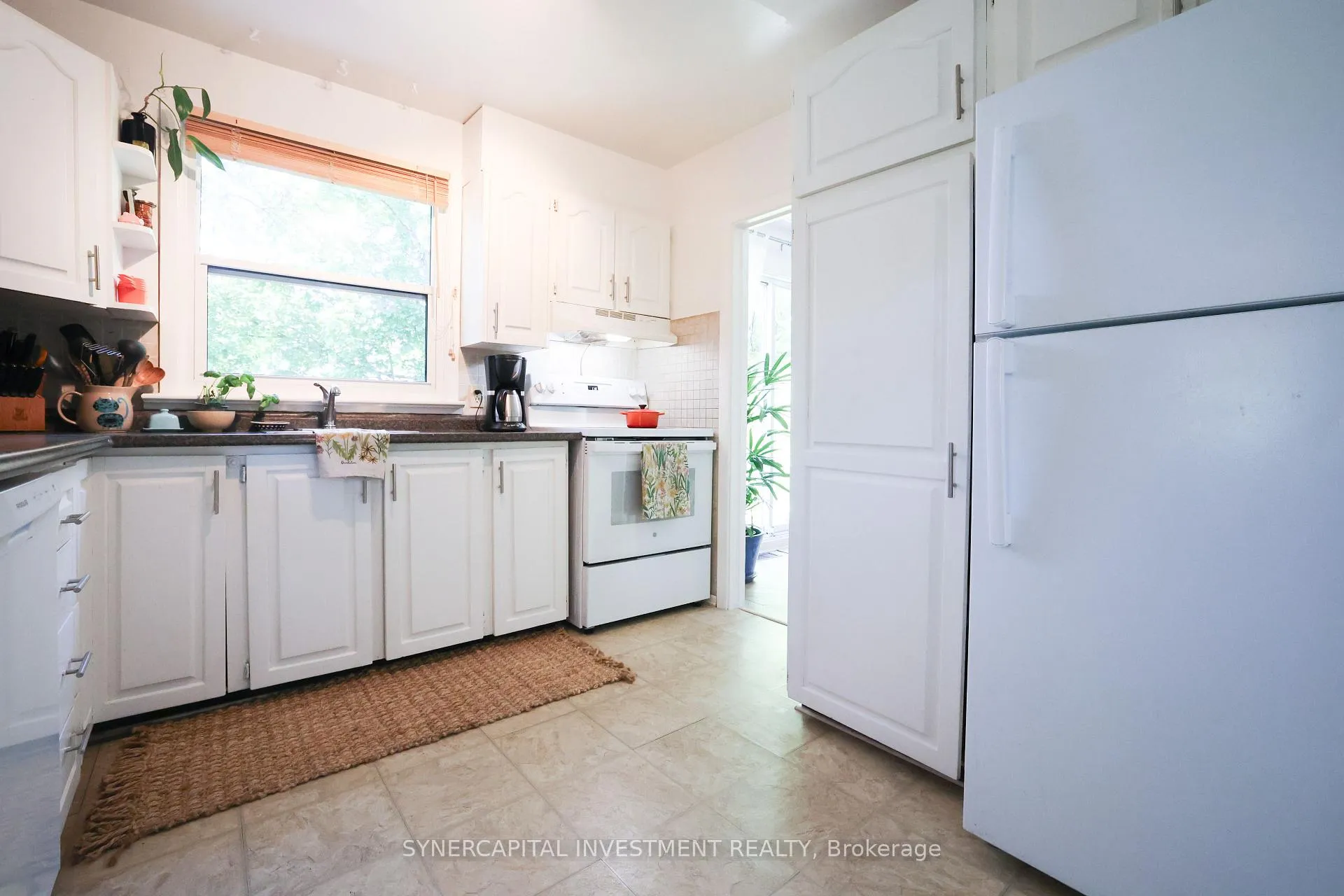 Photo 9 of 2502 Clementine Boulevard, Ottawa, Heron Park — HOMEH