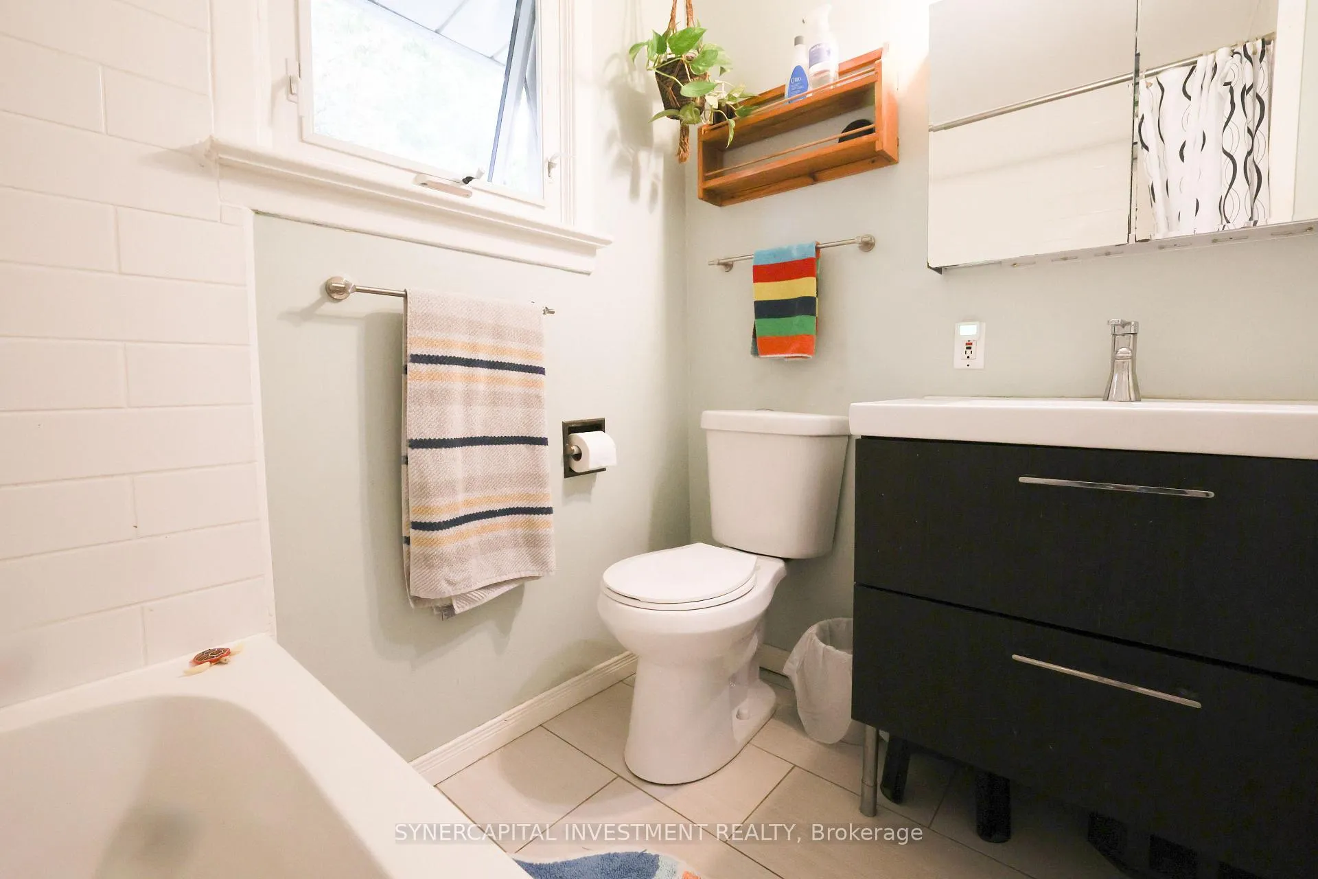 Photo 19 of 2502 Clementine Boulevard, Ottawa, Heron Park — HOMEH