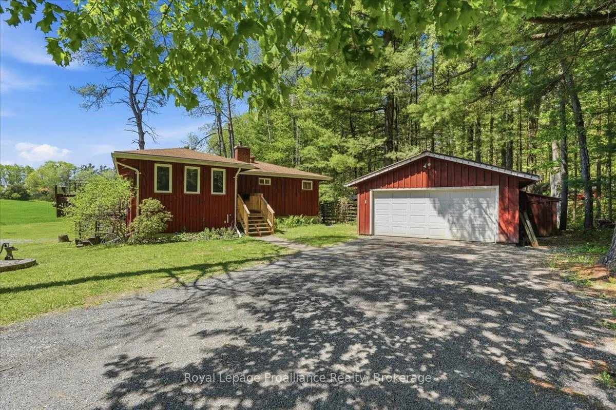 Photo 2 of 110 Walt Road, Quinte West, Murray Ward — HOMEH