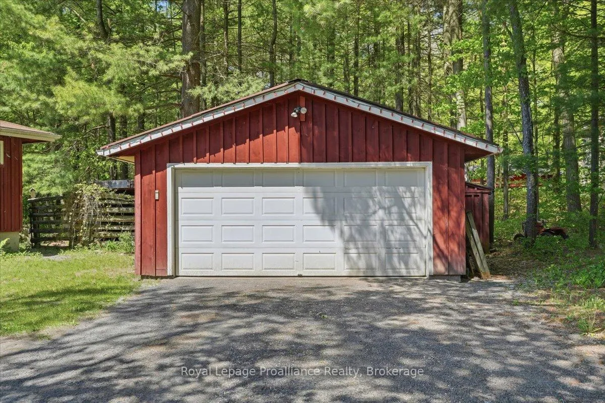 Photo 4 of 110 Walt Road, Quinte West, Murray Ward — HOMEH