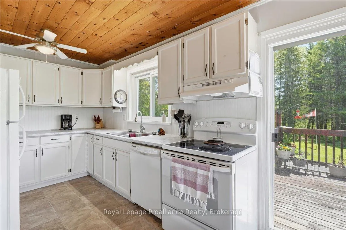 Photo 16 of 110 Walt Road, Quinte West, Murray Ward — HOMEH