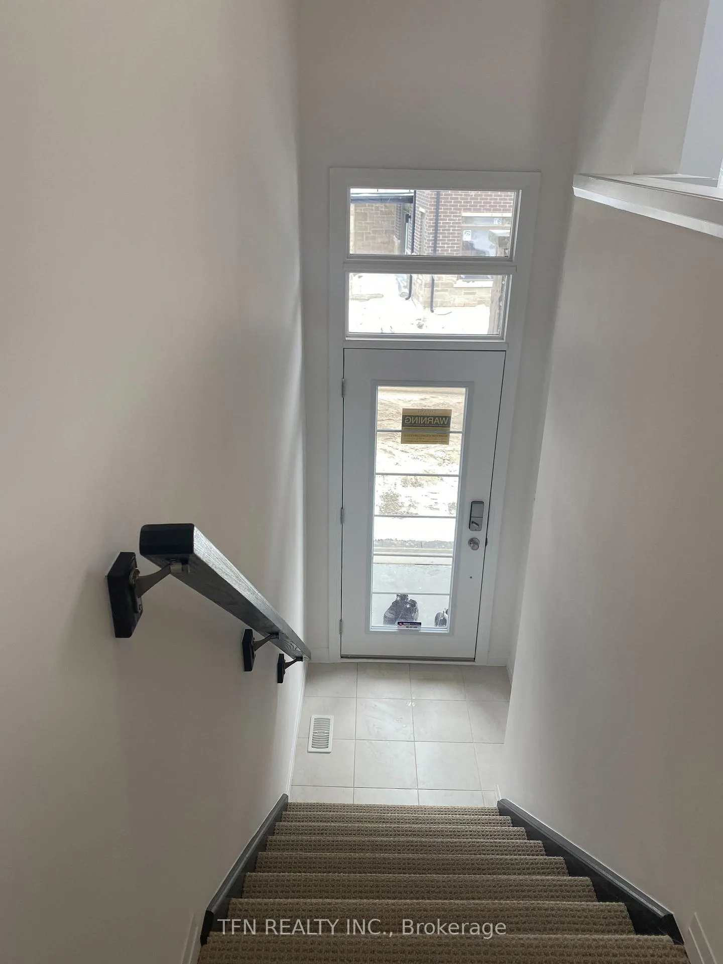 Photo 2 of Unit 218, 30 Times Square Boulevard, Hamilton, Stoney Creek — HOMEH