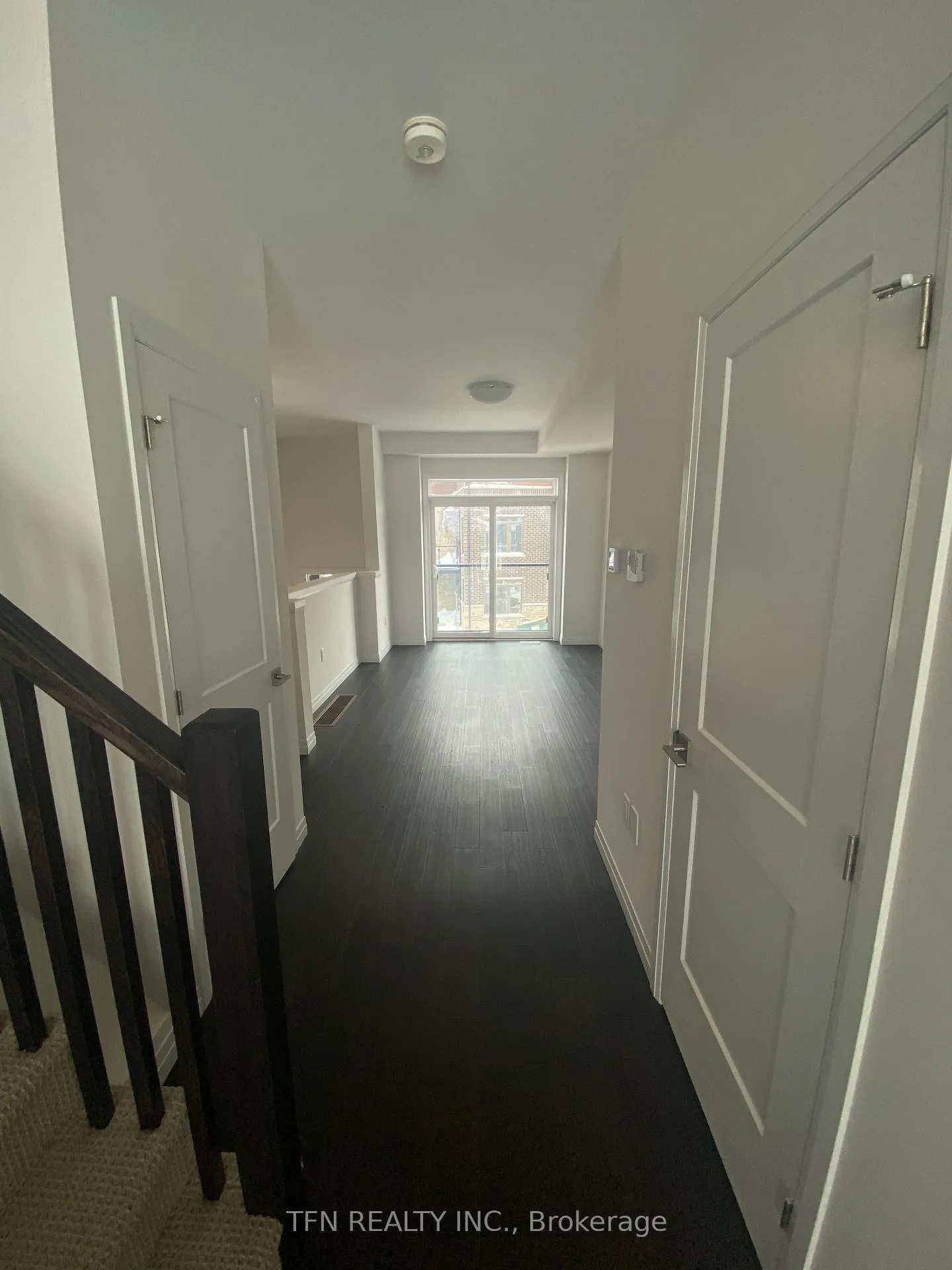 Photo 8 of Unit 218, 30 Times Square Boulevard, Hamilton, Stoney Creek — HOMEH
