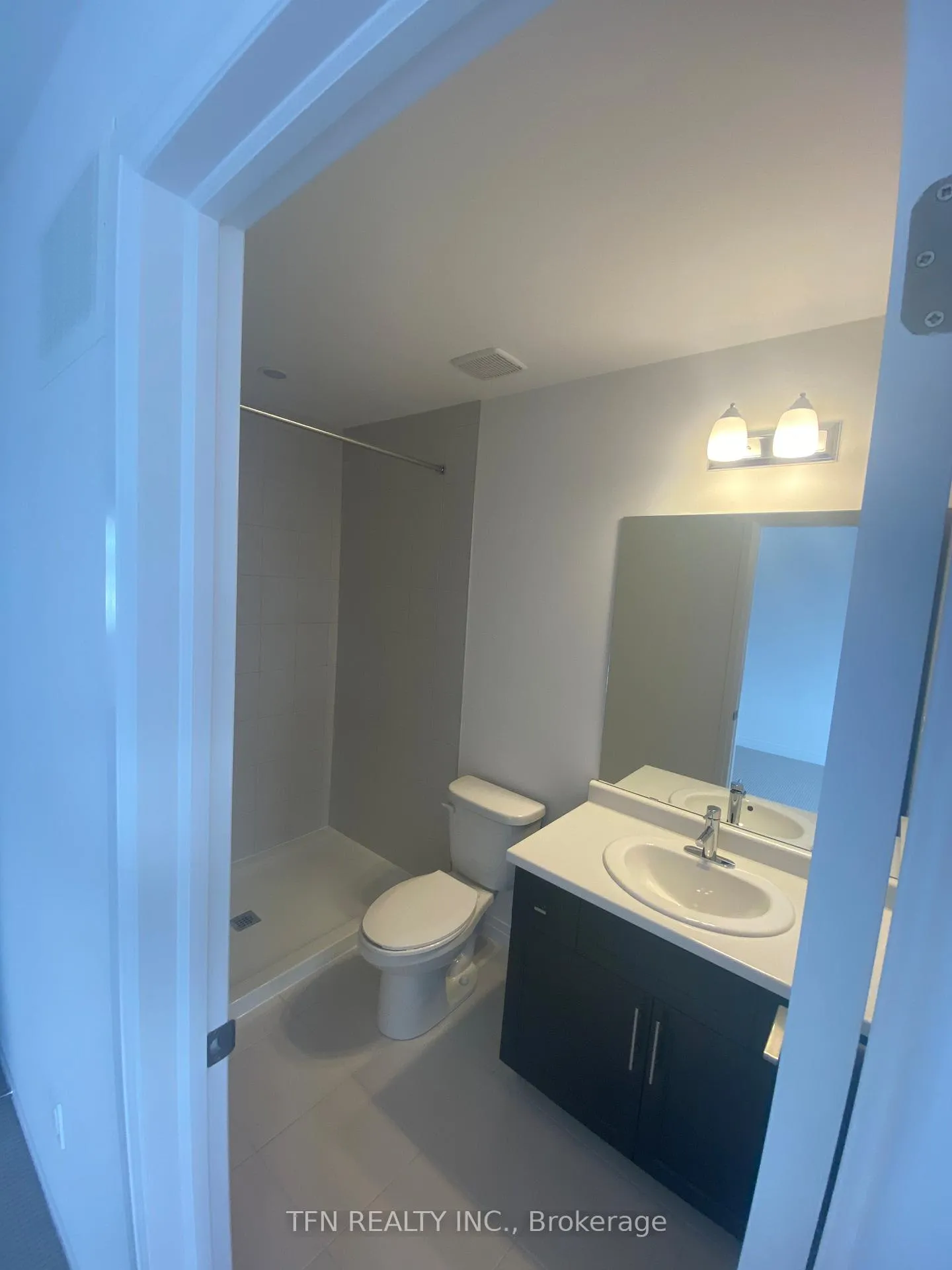 Photo 11 of Unit 218, 30 Times Square Boulevard, Hamilton, Stoney Creek — HOMEH