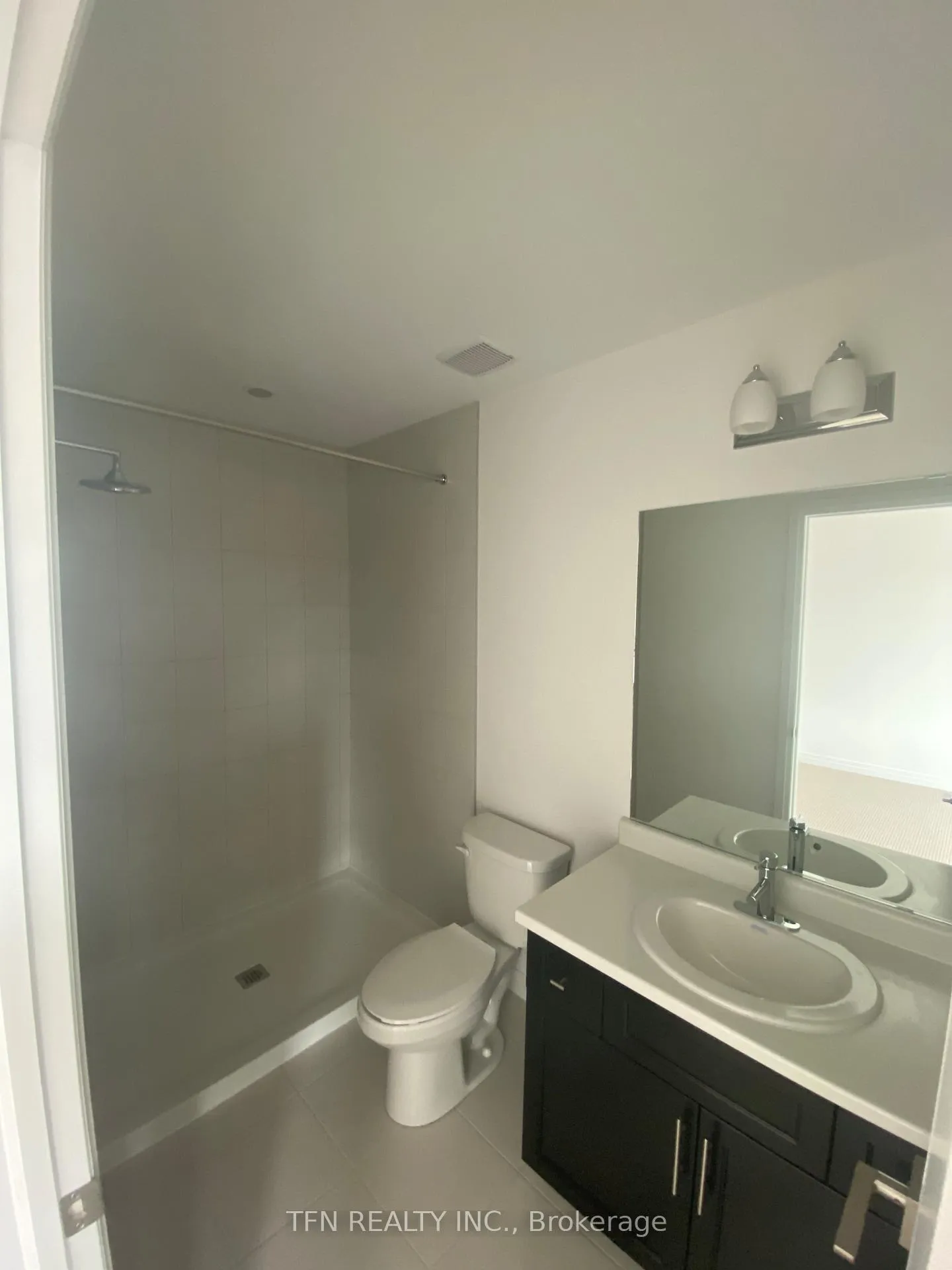 Photo 12 of Unit 218, 30 Times Square Boulevard, Hamilton, Stoney Creek — HOMEH