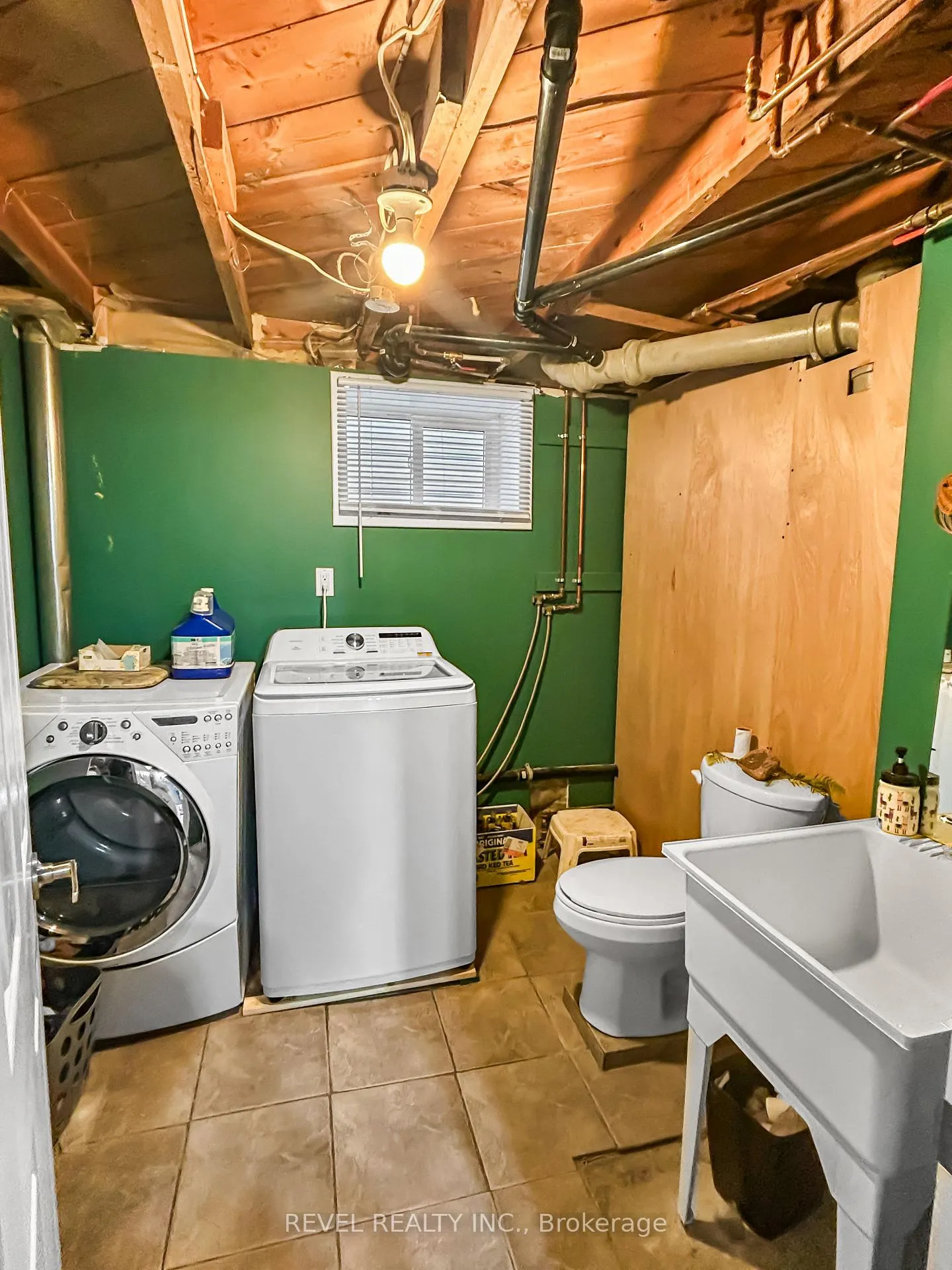 Photo 9 of 48 O'Brian Avenue, Timmins, SP - Main Area — HOMEH