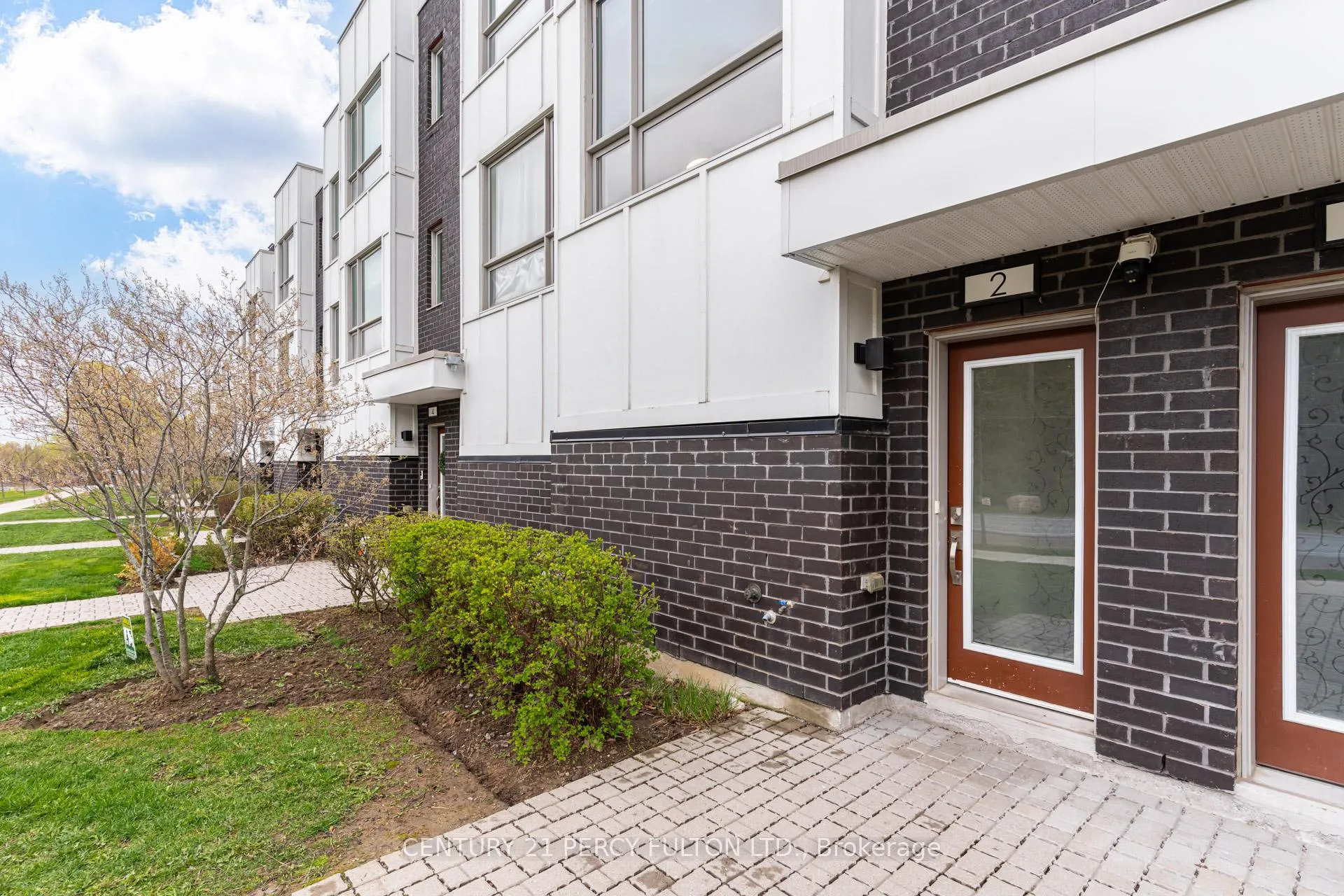 Photo 2 of Unit 2, 1870 Altona Road, Pickering, Rouge Park — HOMEH