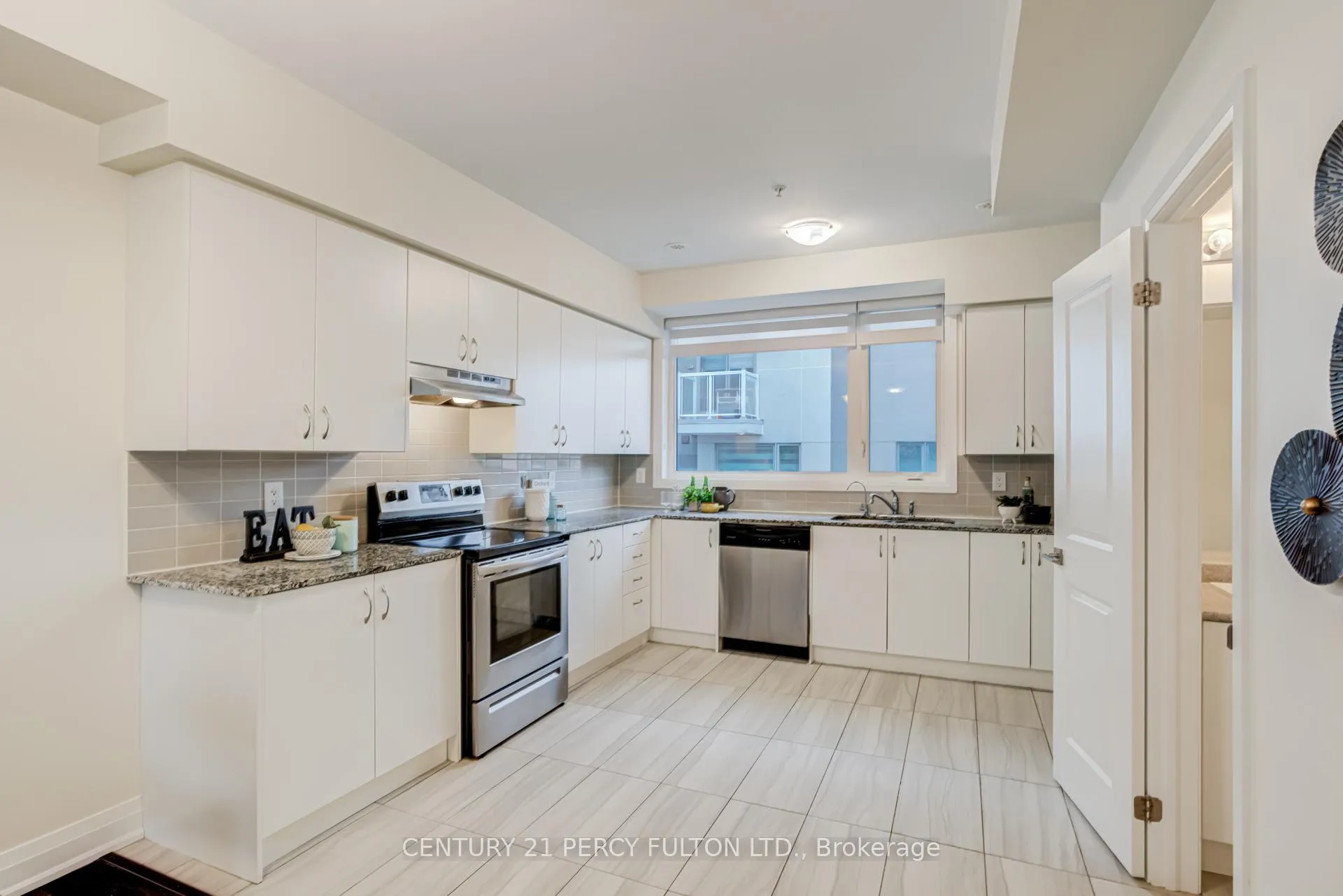 Photo 10 of Unit 2, 1870 Altona Road, Pickering, Rouge Park — HOMEH