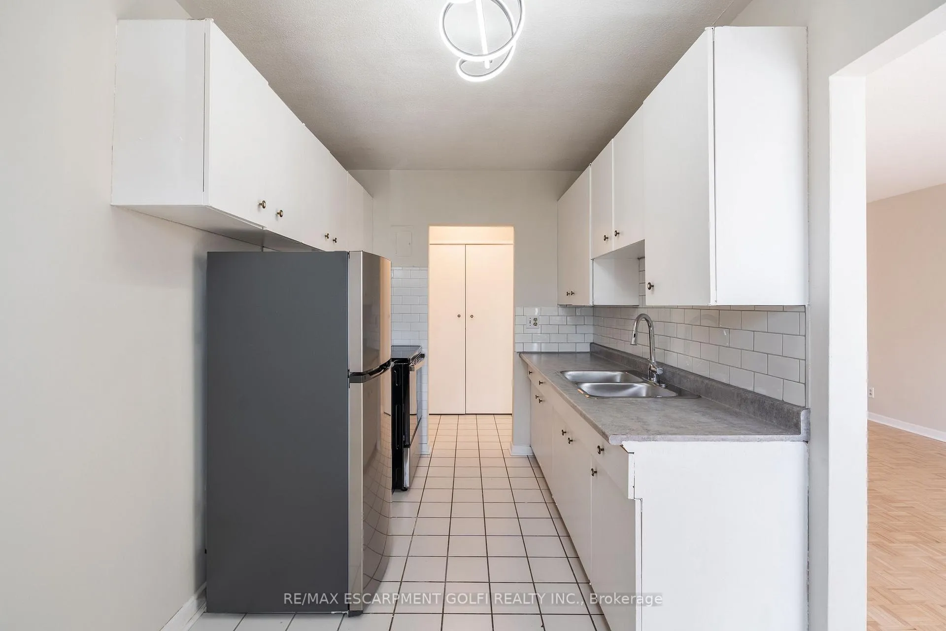 Photo 16 of Unit 9, 2433 First Street, Burlington, Brant — HOMEH