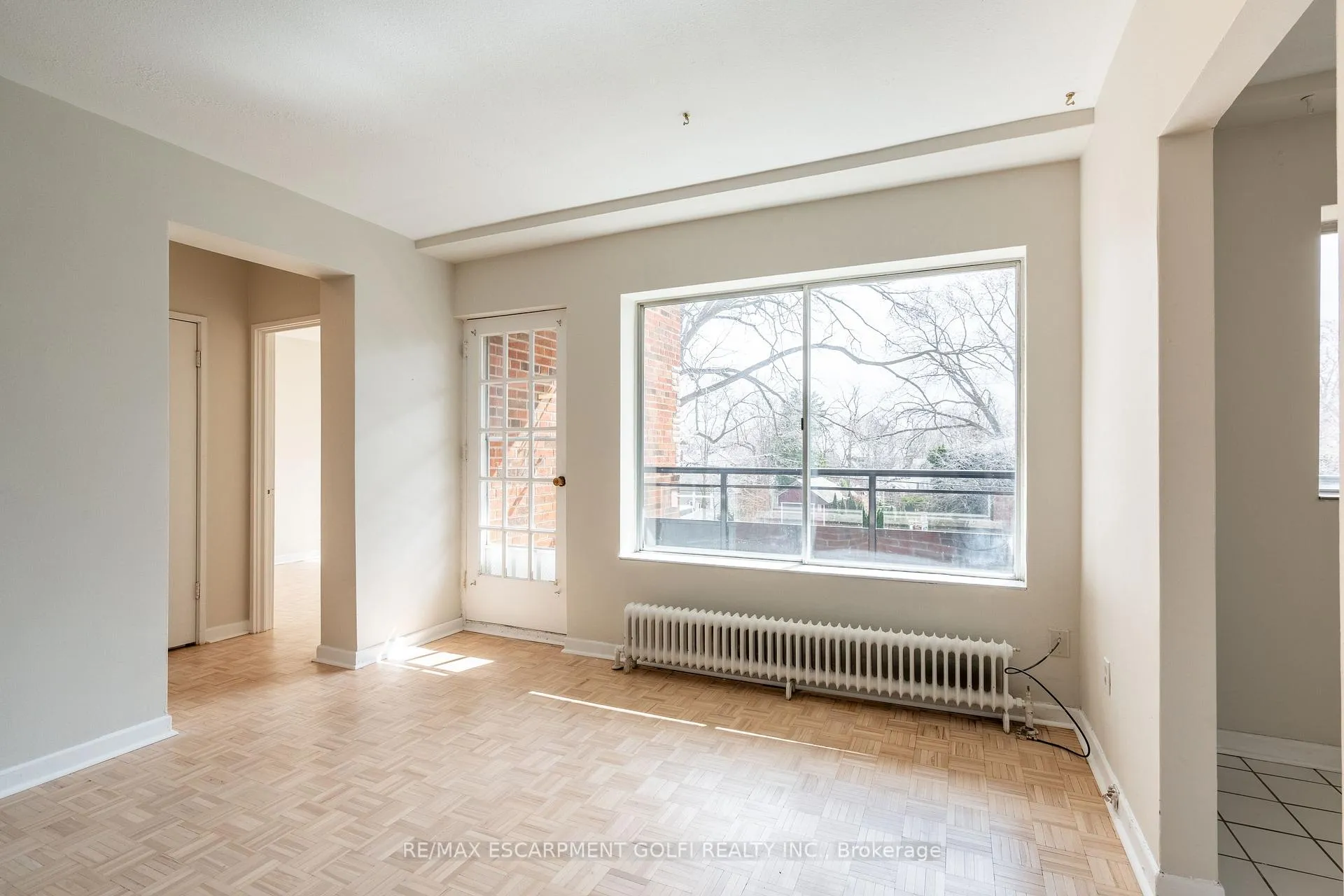 Photo 25 of Unit 9, 2433 First Street, Burlington, Brant — HOMEH