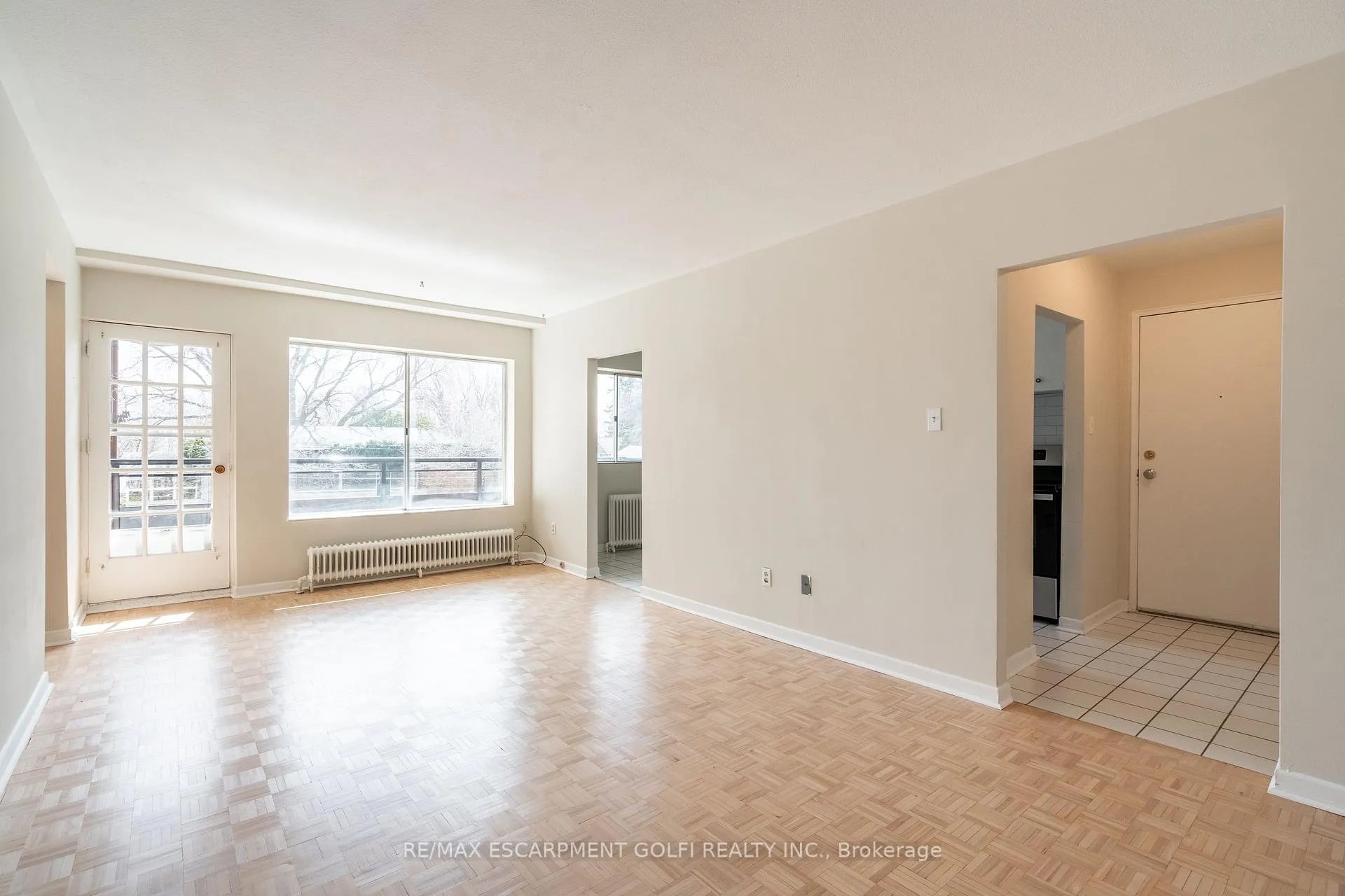Photo 27 of Unit 9, 2433 First Street, Burlington, Brant — HOMEH